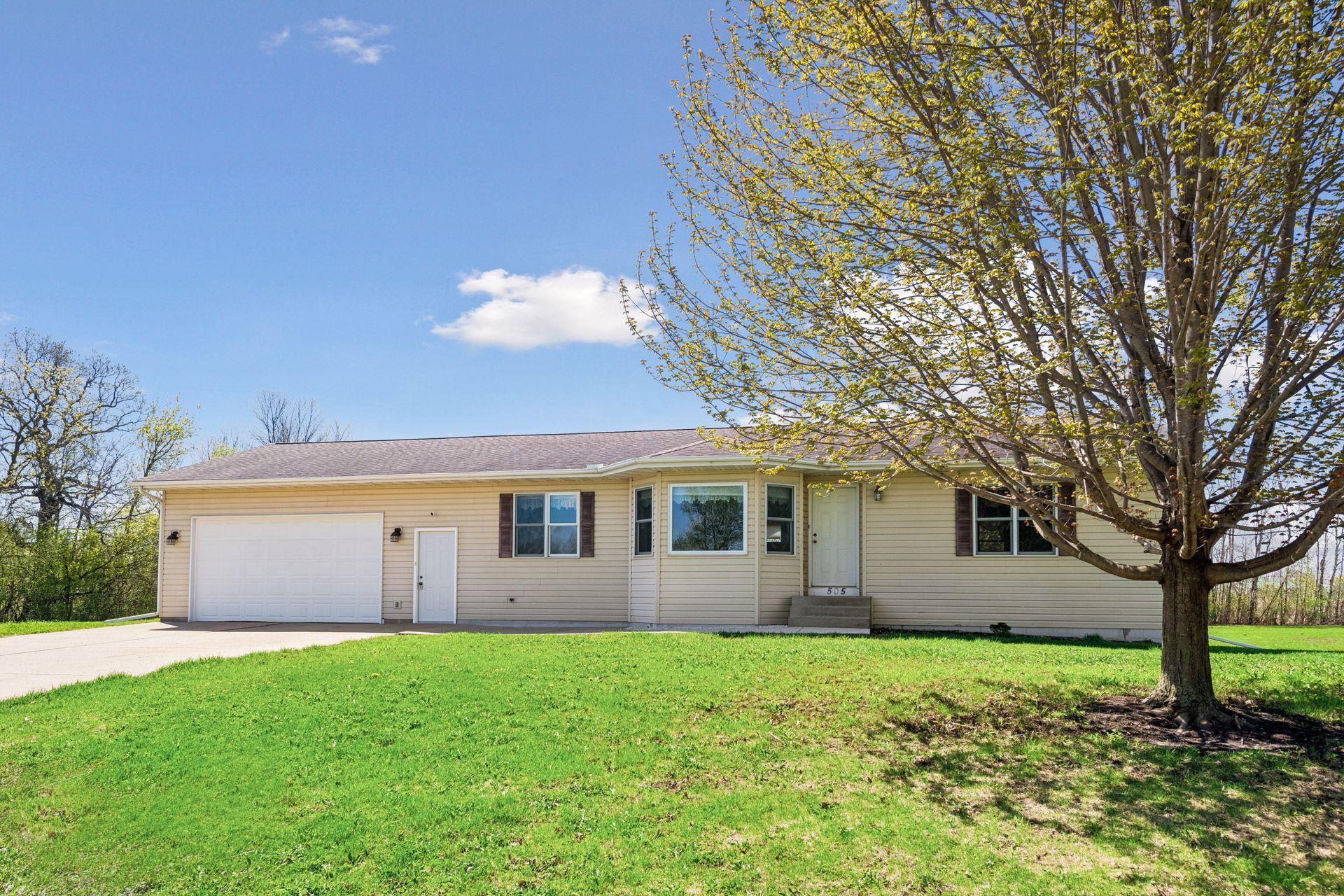 View of Residential at 425 and 505 3rd Avenue, Norwood Young America MN 55397, Norwood Young America (38 of 40) - Mike Wilen | Minnesota Team Real Estate