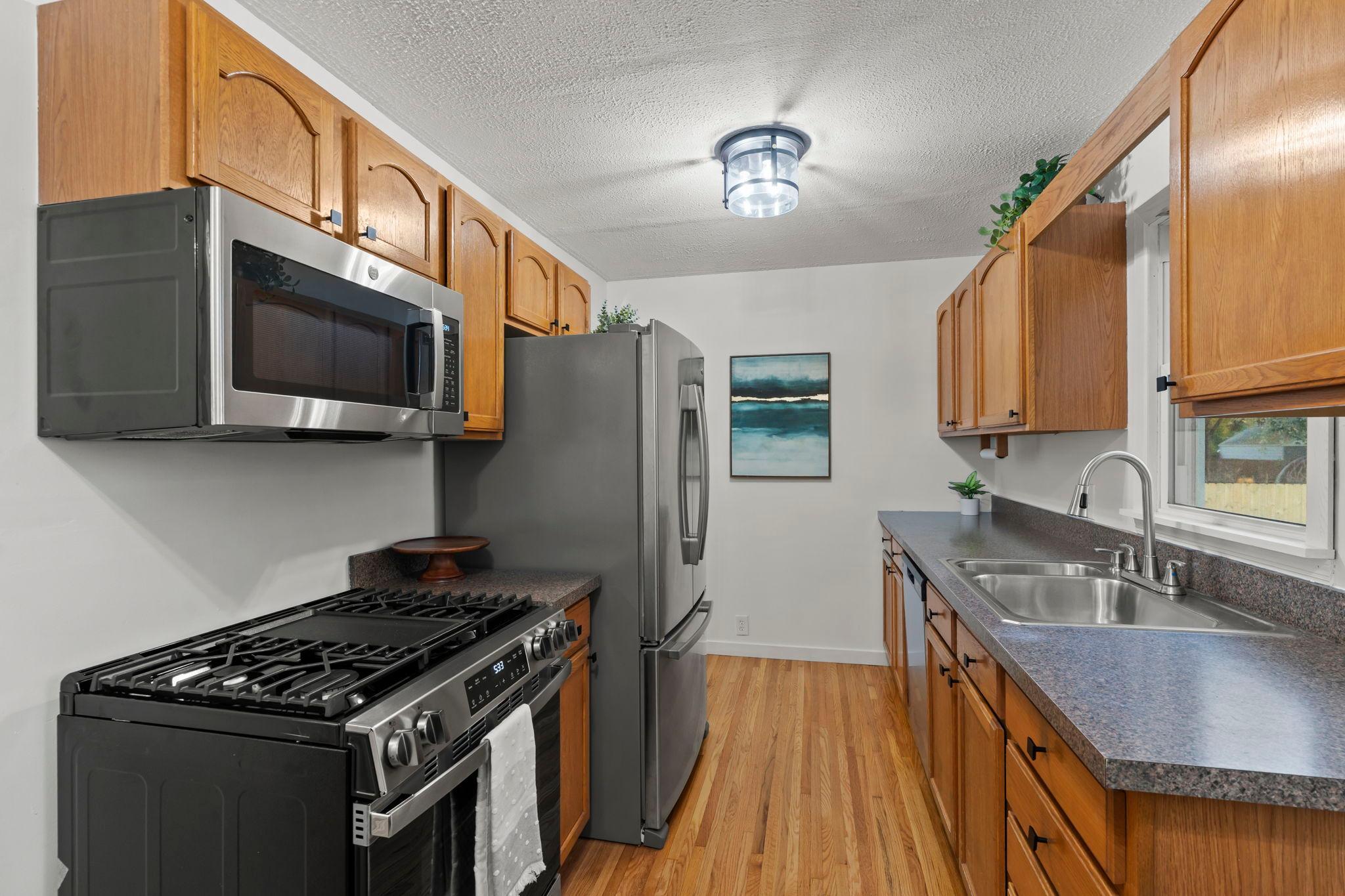 View of Residential at 4740 Edgewood Avenue, Crystal MN 55428, Crystal (17 of 57) - Mike Wilen | Minnesota Team Real Estate