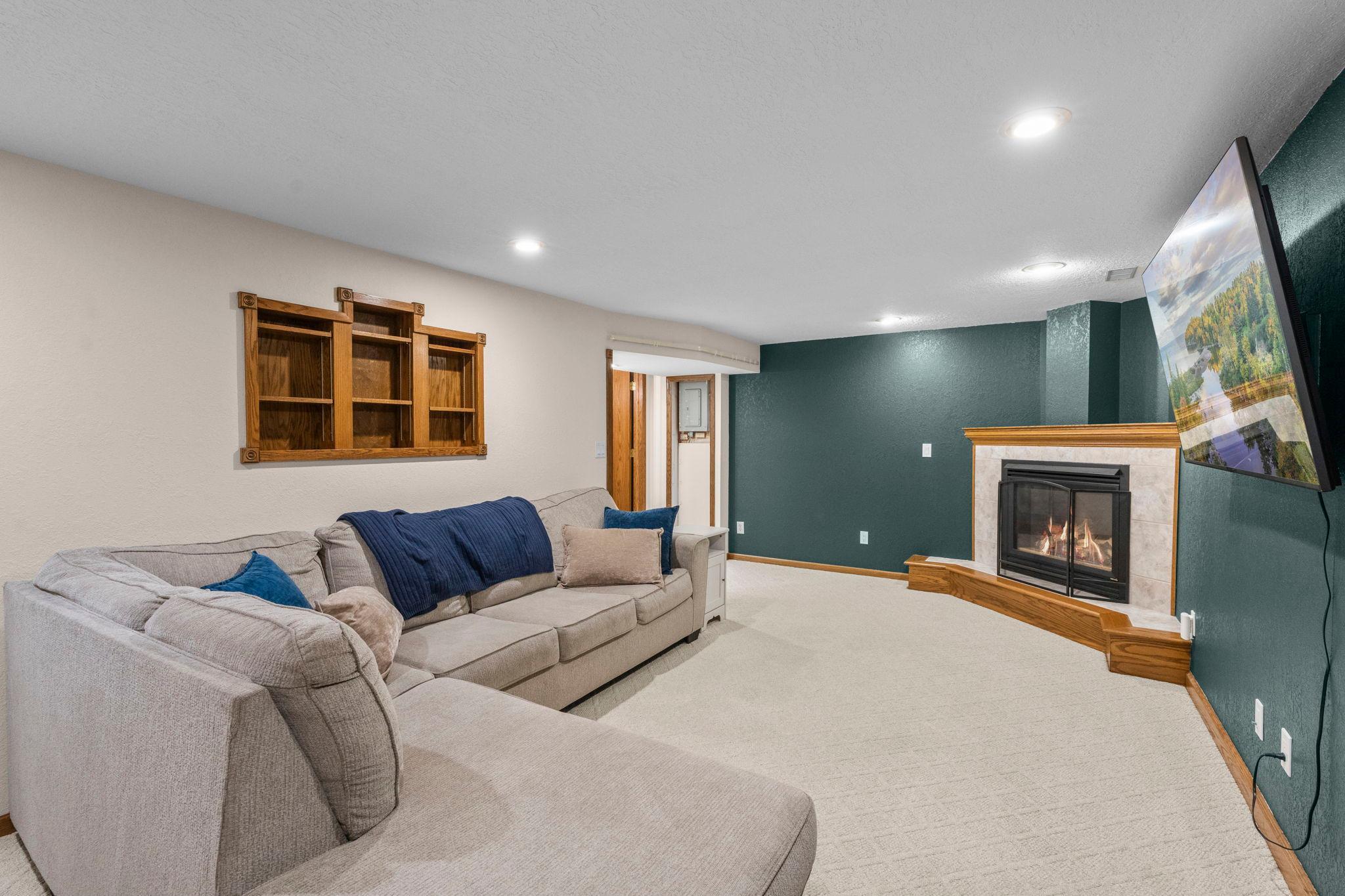 View of Residential at 12452 Redwood Street, Coon Rapids MN 55448, Coon Rapids (18 of 30) - Mike Wilen | Minnesota Team Real Estate