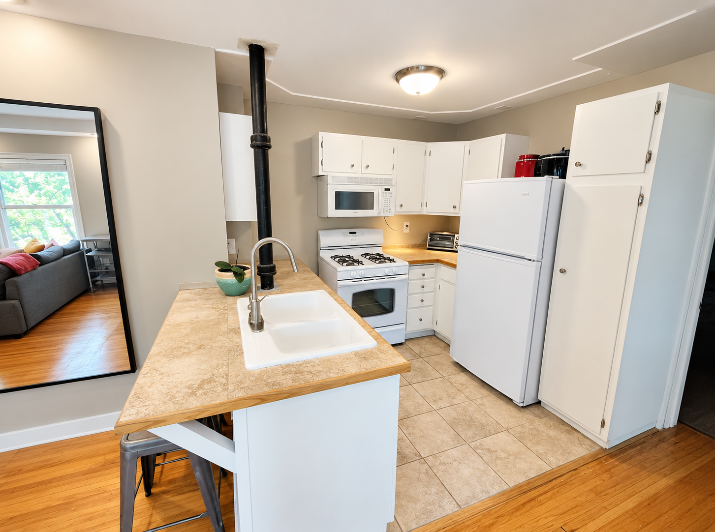 View of Residential at 2739 Girard Avenue #304, Minneapolis MN 55408, Minneapolis (6 of 12) - Mike Wilen | Minnesota Team Real Estate