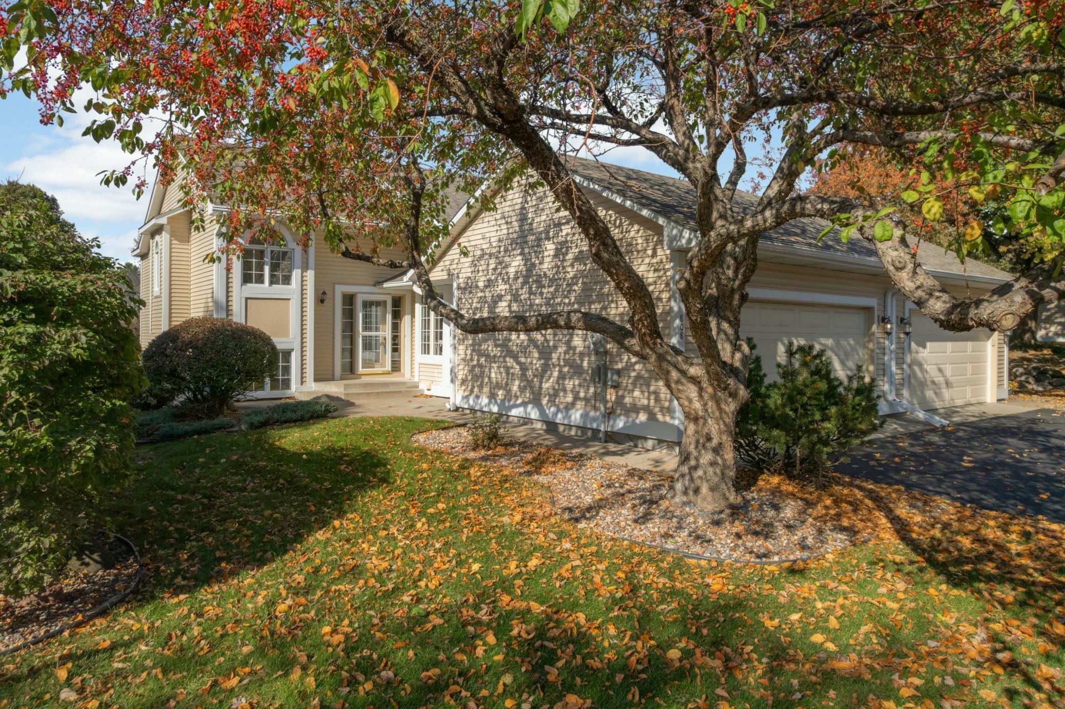 View of Residential at 808 Winterberry Drive, Woodbury MN 55125, Woodbury (3 of 34) - Mike Wilen | Minnesota Team Real Estate