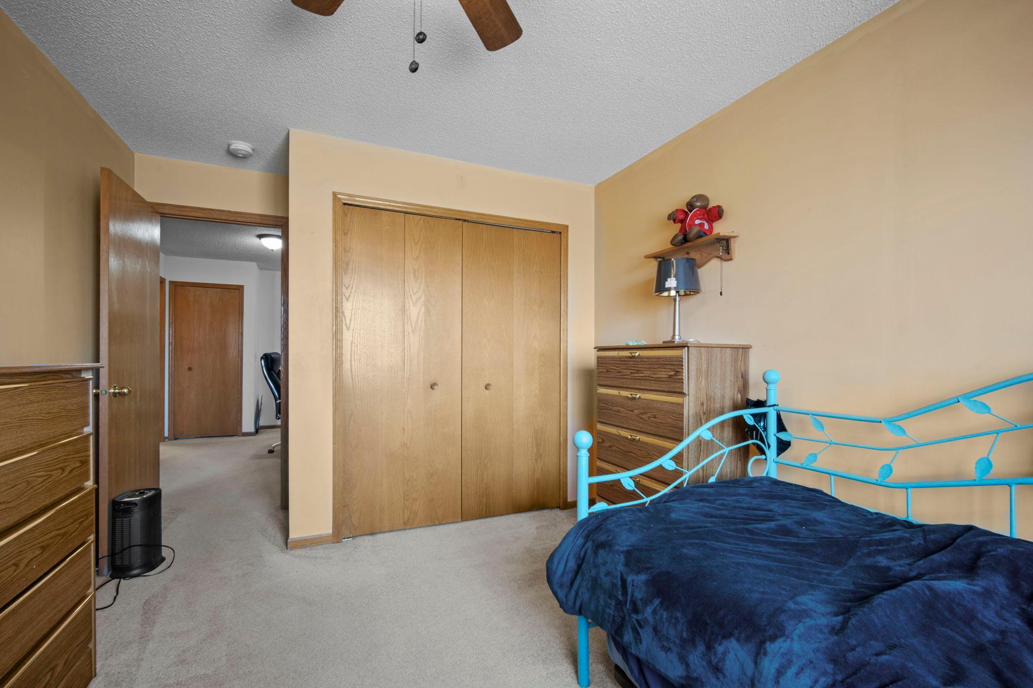 View of Residential at 15551 Garnet Way, Apple Valley MN 55124, Apple Valley (30 of 39) - Mike Wilen | Minnesota Team Real Estate