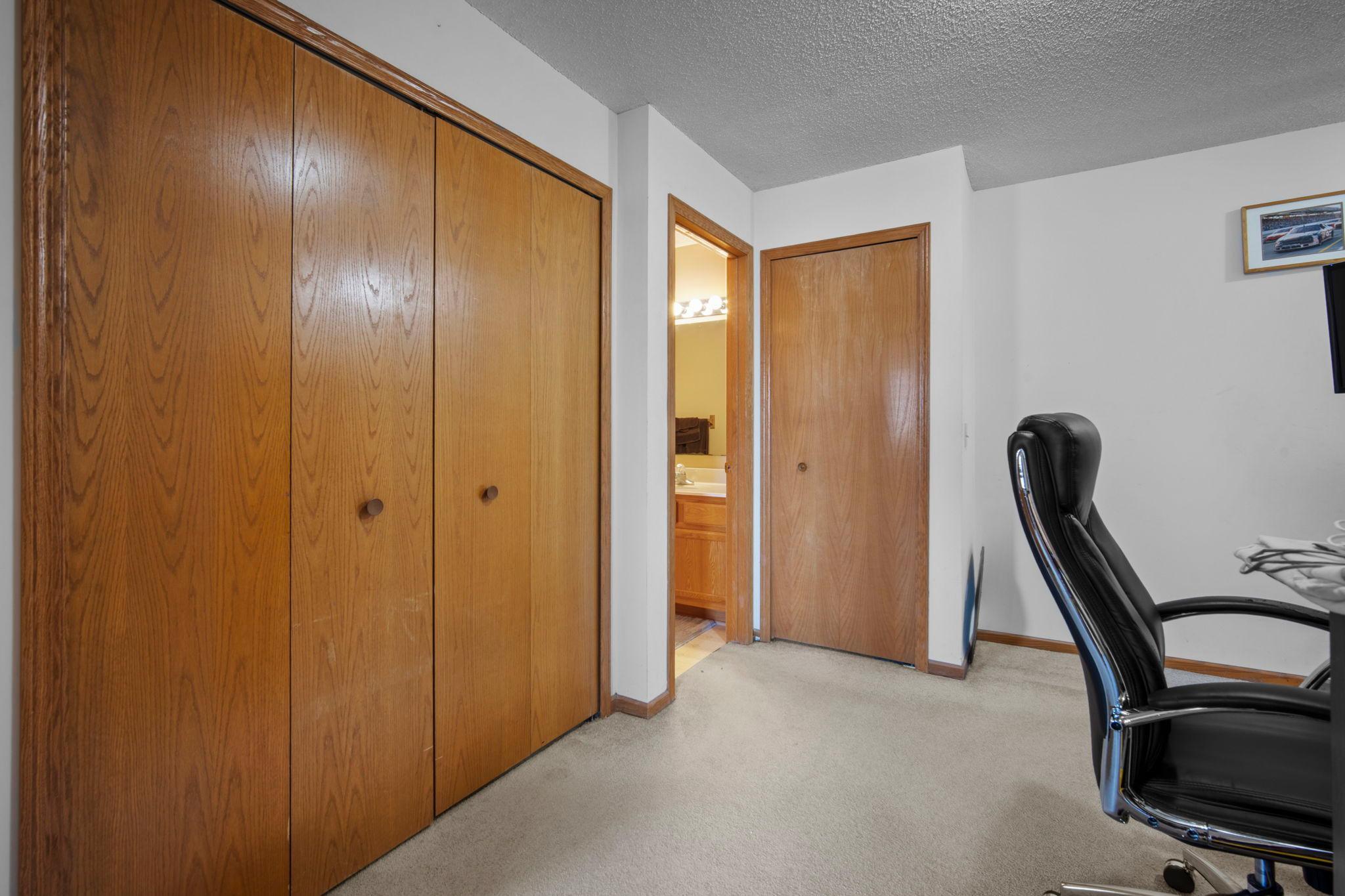 View of Residential at 15551 Garnet Way, Apple Valley MN 55124, Apple Valley (25 of 39) - Mike Wilen | Minnesota Team Real Estate