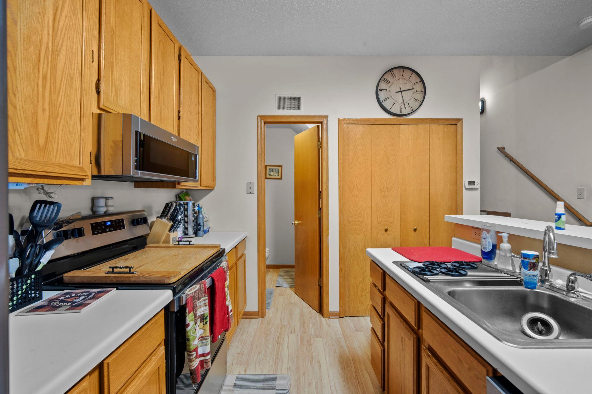 View of Residential at 15551 Garnet Way, Apple Valley MN 55124, Apple Valley (20 of 39) - Mike Wilen | Minnesota Team Real Estate