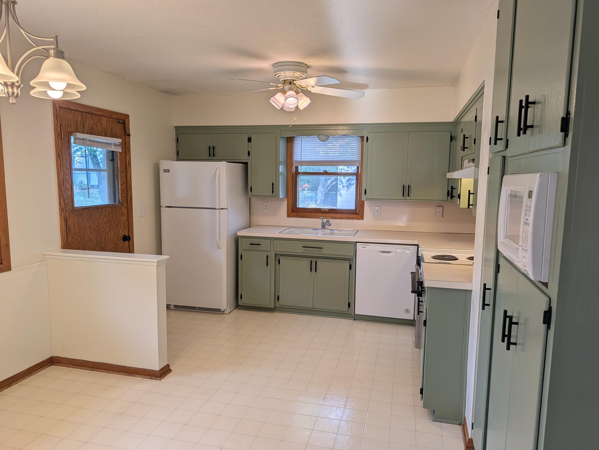 View of Residential at 8524 49th Avenue, New Hope MN 55428, New Hope (13 of 17) - Mike Wilen | Minnesota Team Real Estate