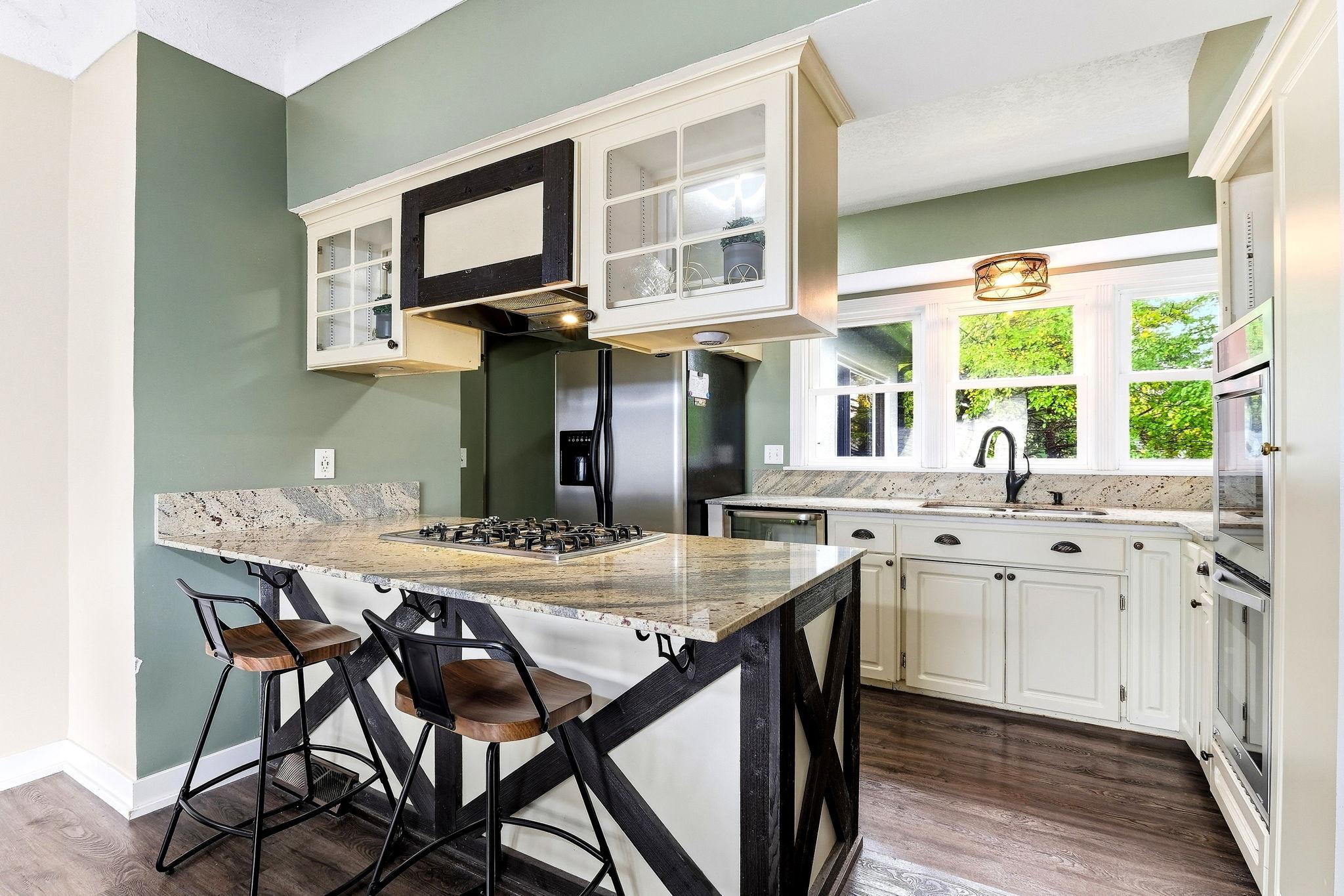 View of Residential at 817 Kenwood Lane, Maplewood MN 55117, Maplewood (5 of 33) - Mike Wilen | Minnesota Team Real Estate