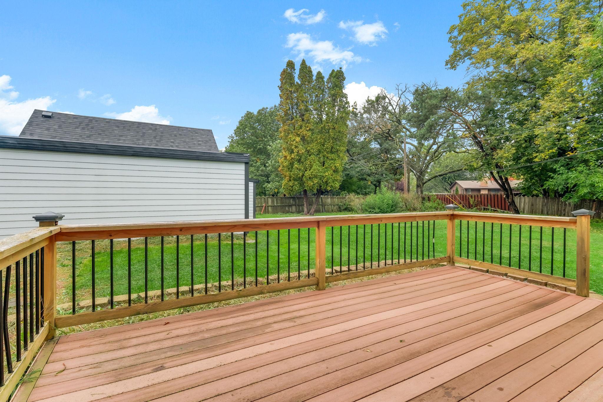 View of Residential at 817 Kenwood Lane, Maplewood MN 55117, Maplewood (23 of 33) - Mike Wilen | Minnesota Team Real Estate