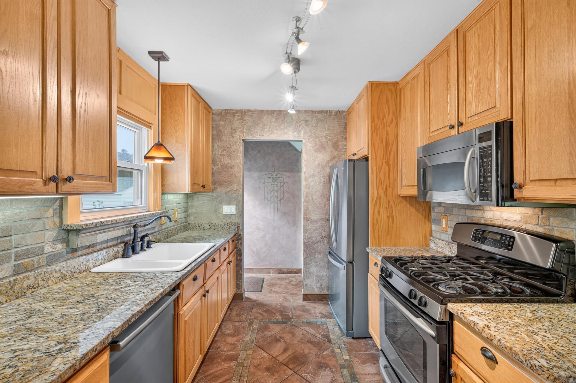 View of Residential at 242 5th Avenue, Hopkins MN 55343, Hopkins (5 of 81) - Mike Wilen | Minnesota Team Real Estate