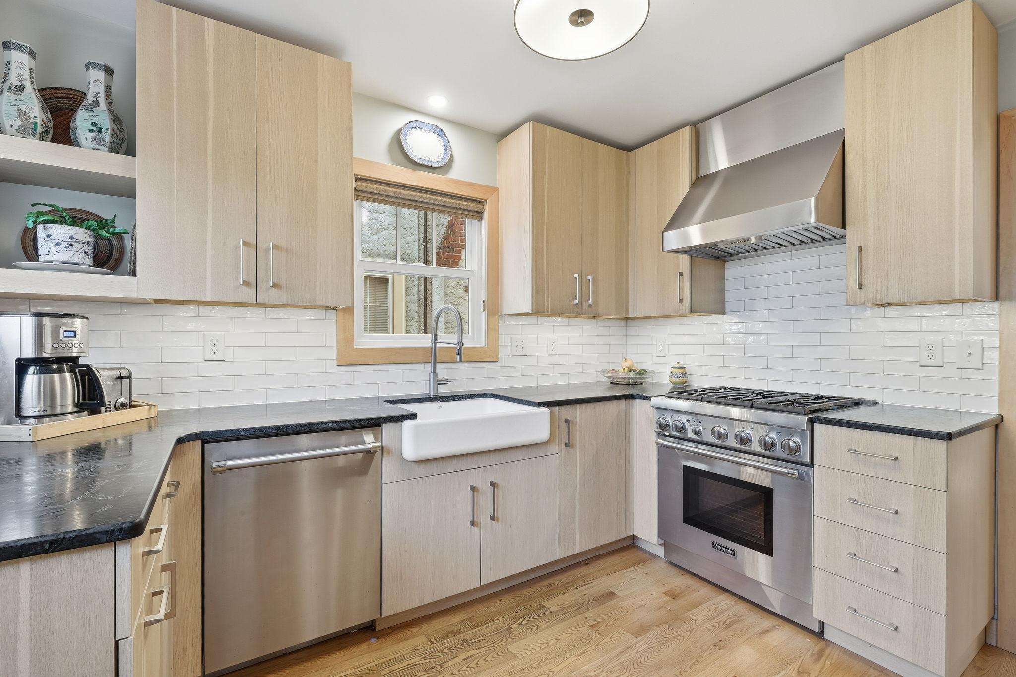 View of Residential at 377 Woodlawn Avenue, Saint Paul MN 55105, Saint Paul (12 of 38) - Mike Wilen | Minnesota Team Real Estate
