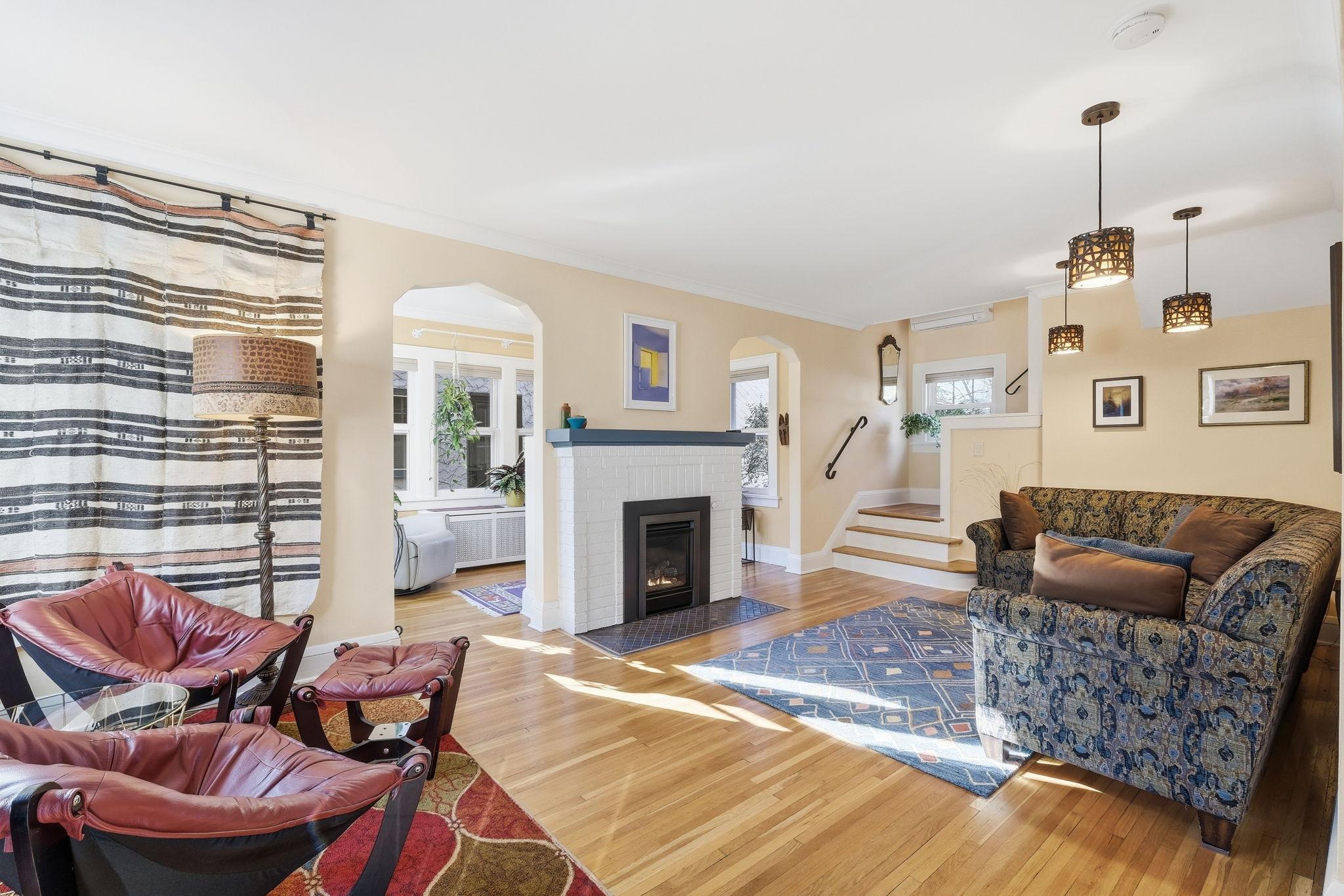 View of Residential at 377 Woodlawn Avenue, Saint Paul MN 55105, Saint Paul (8 of 38) - Mike Wilen | Minnesota Team Real Estate