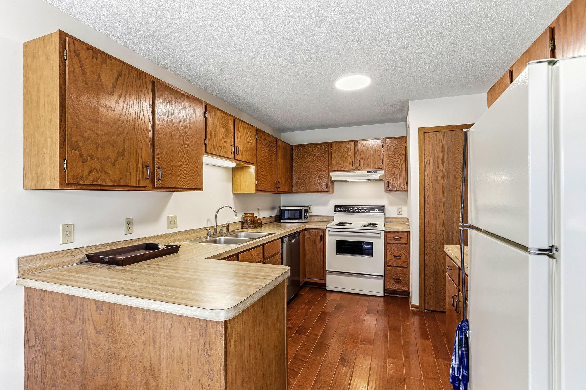 View of Residential at 15725 26th Avenue #C, Plymouth MN 55447, Plymouth (15 of 29) - Mike Wilen | Minnesota Team Real Estate