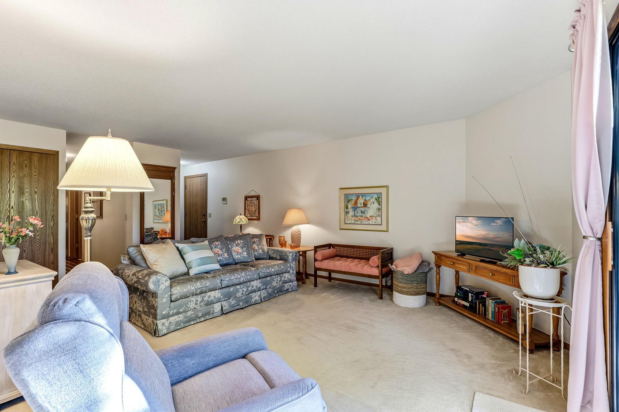 View of Residential at 15725 26th Avenue #C, Plymouth MN 55447, Plymouth (8 of 29) - Mike Wilen | Minnesota Team Real Estate