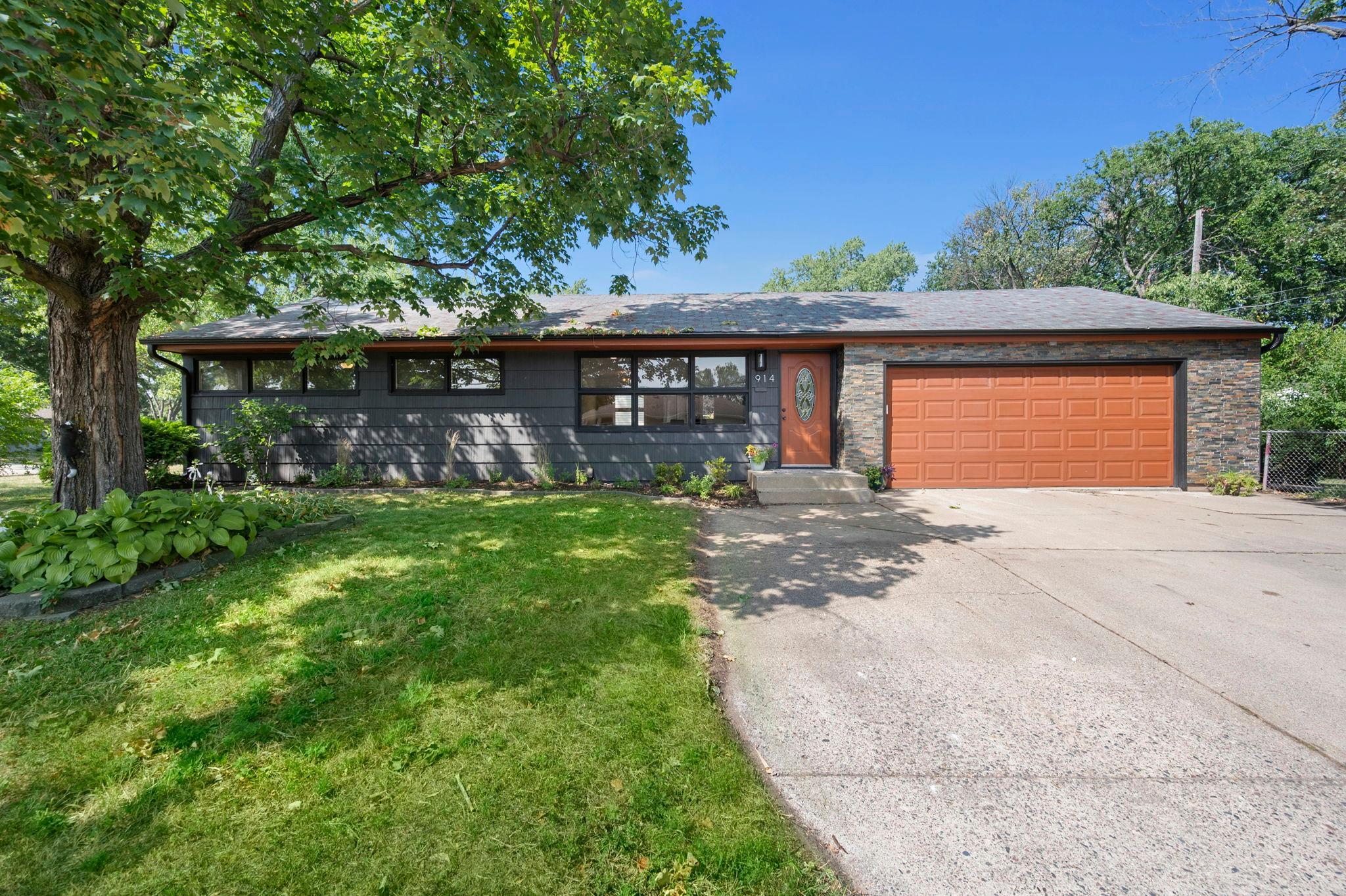 View of Residential at 914 82nd Street, Bloomington MN 55420, Bloomington (68 of 73) - Mike Wilen | Minnesota Team Real Estate