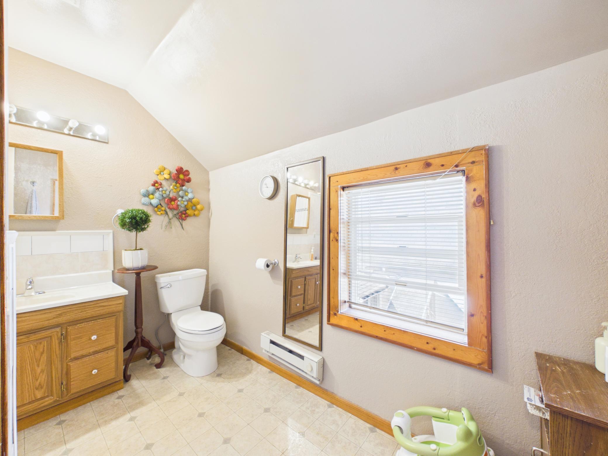 View of Residential at 560 Burgess Street, Saint Paul MN 55103, Saint Paul (31 of 47) - Mike Wilen | Minnesota Team Real Estate