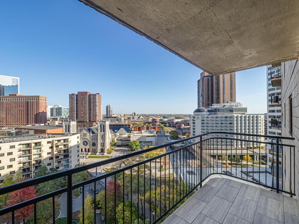 View of Residential at 1225 Lasalle Avenue #1503, Minneapolis MN 55403, Minneapolis (25 of 40) - Mike Wilen | Minnesota Team Real Estate