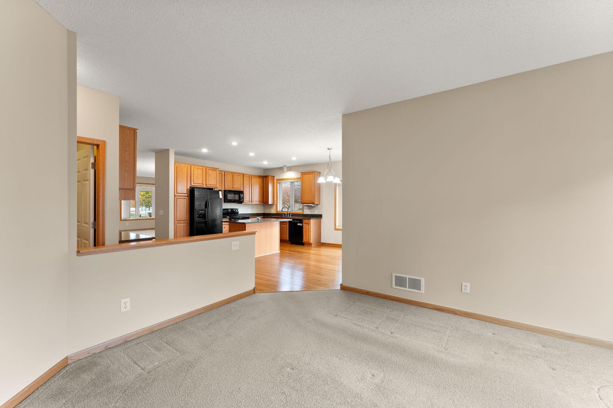 View of Residential at 13564 Crossglenn Path, Rosemount MN 55068, Rosemount (21 of 46) - Mike Wilen | Minnesota Team Real Estate