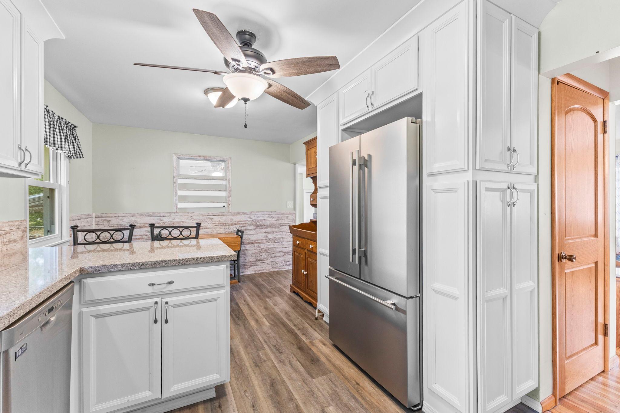View of Residential at 236 Knollwood Street, Annandale MN 55302, Annandale (23 of 60) - Mike Wilen | Minnesota Team Real Estate