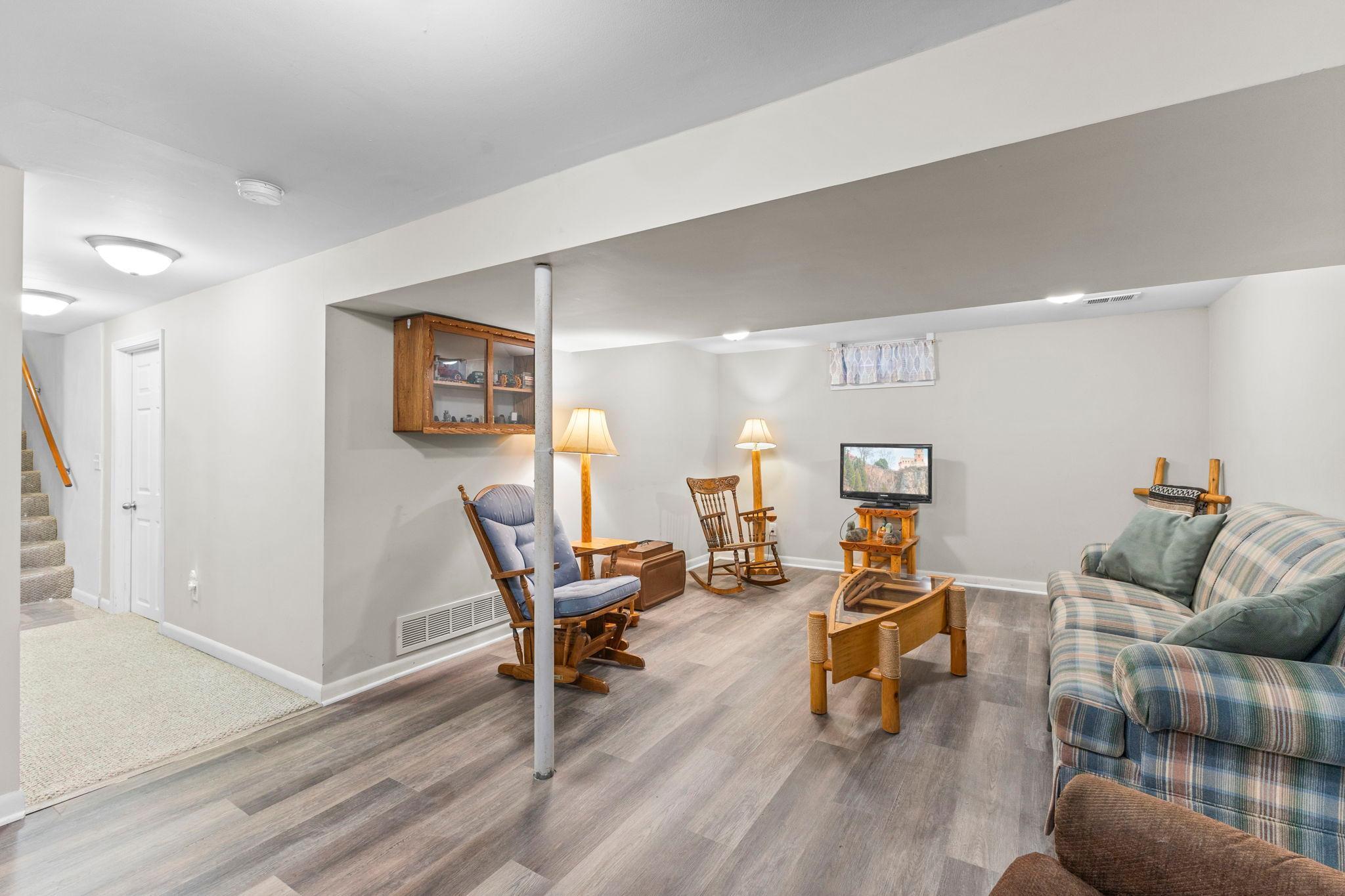 View of Residential at 236 Knollwood Street, Annandale MN 55302, Annandale (52 of 60) - Mike Wilen | Minnesota Team Real Estate