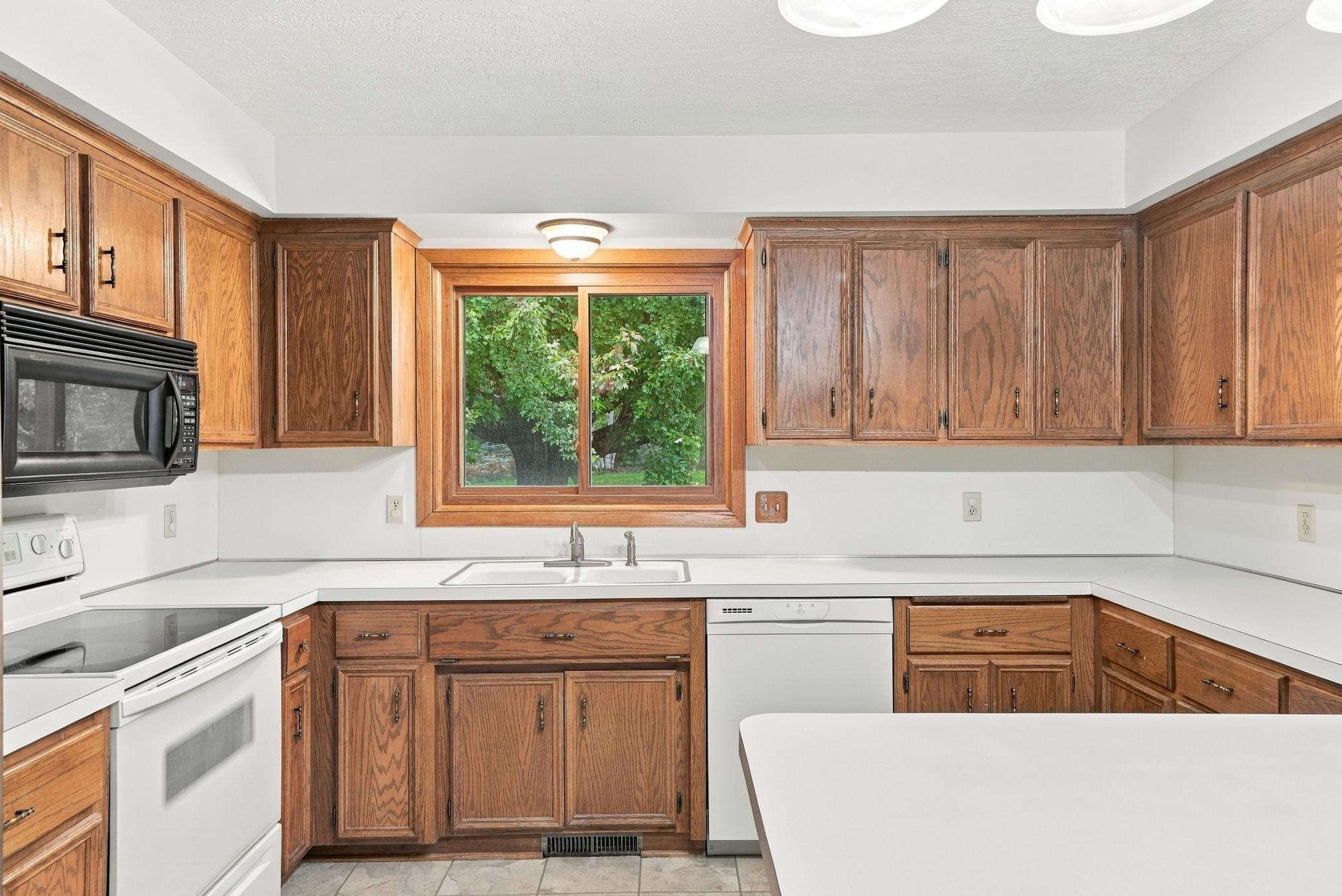 View of Residential at 600 Chicago Drive, Burnsville MN 55306, Burnsville (11 of 75) - Mike Wilen | Minnesota Team Real Estate