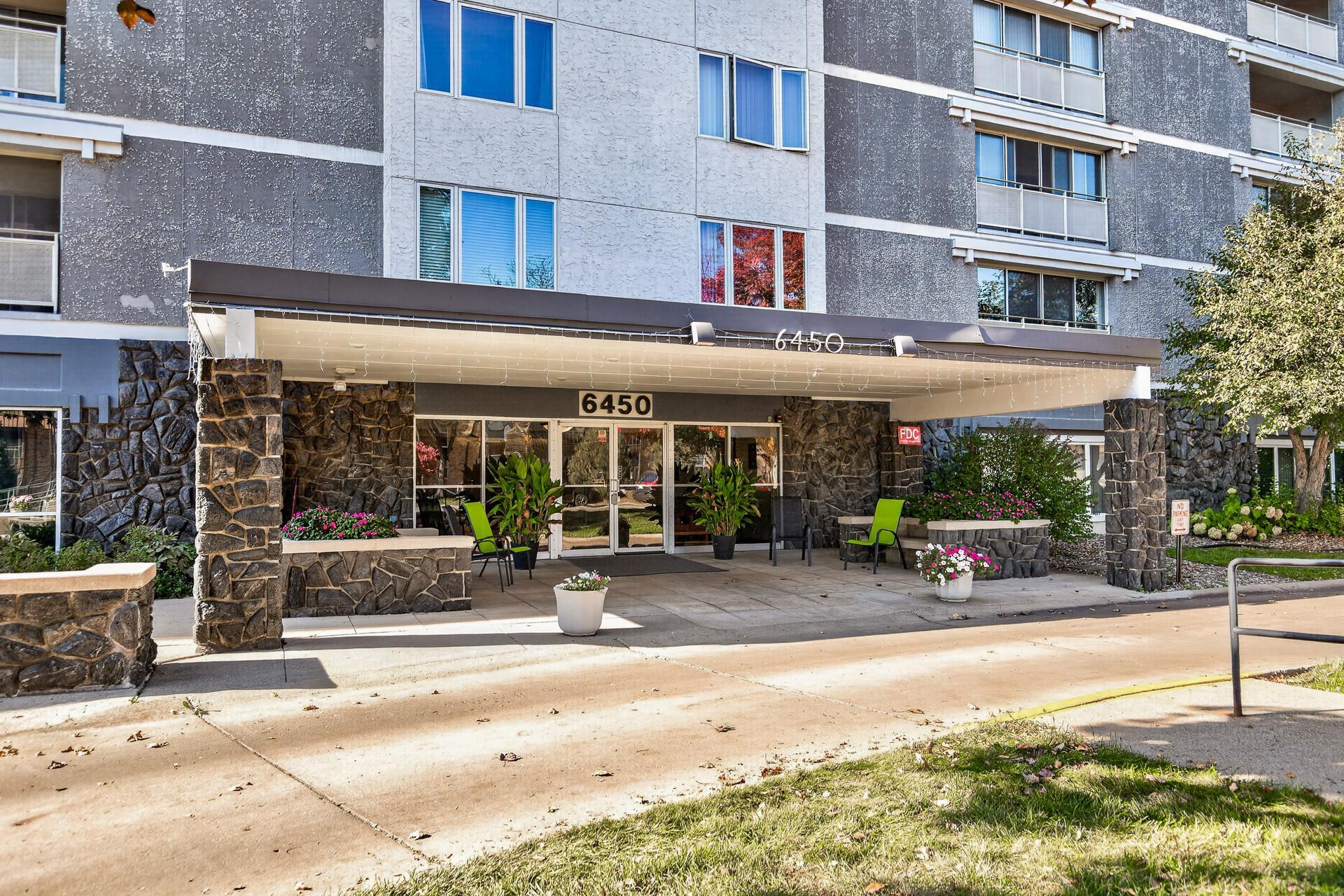 View of Residential at 6450 York Avenue #500, Edina MN 55435, Edina (30 of 39) - Mike Wilen | Minnesota Team Real Estate