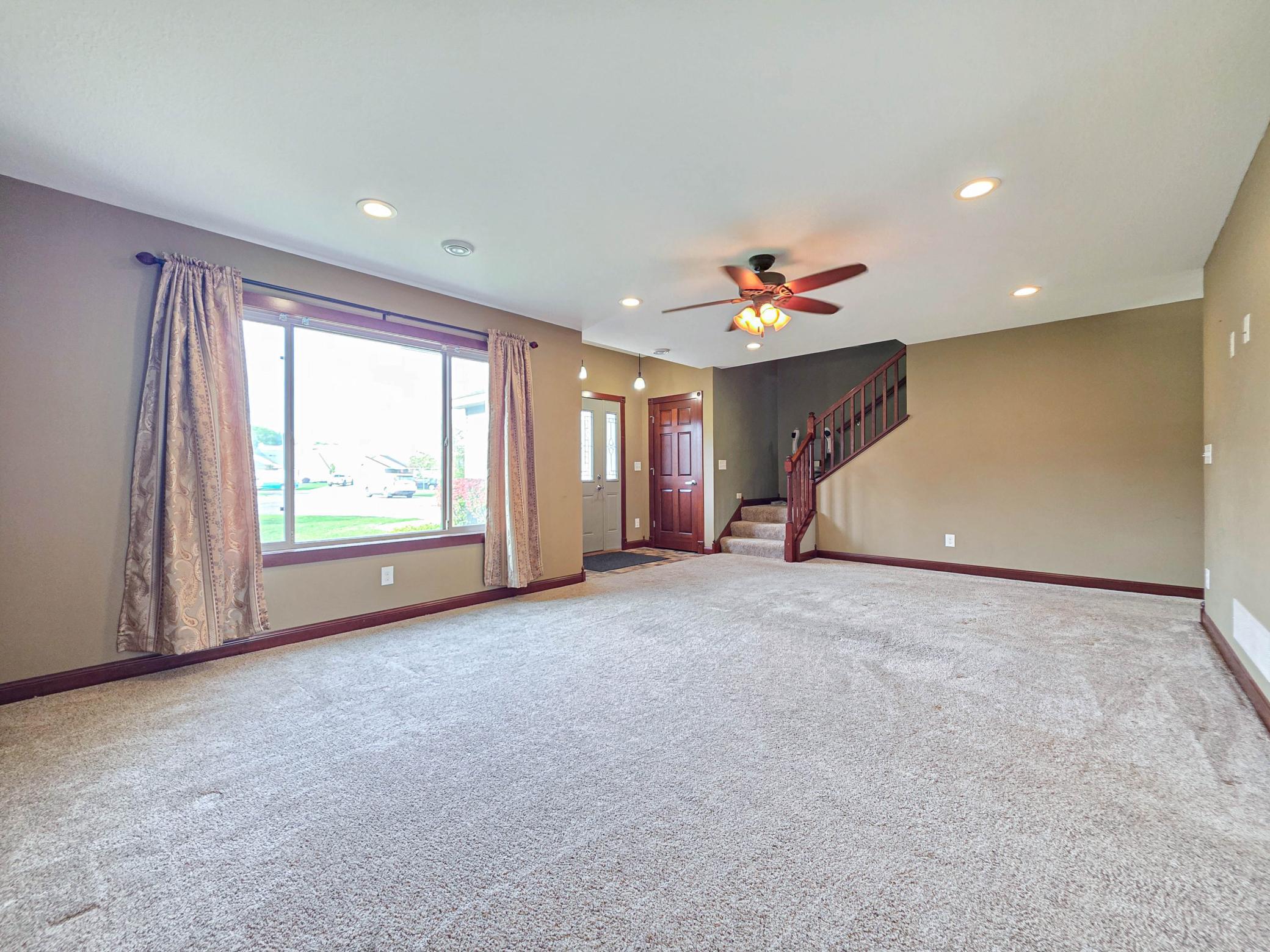 View of Residential at 105 Taylor Circle, Le Sueur MN 56058, Le Sueur (6 of 49) - Mike Wilen | Minnesota Team Real Estate