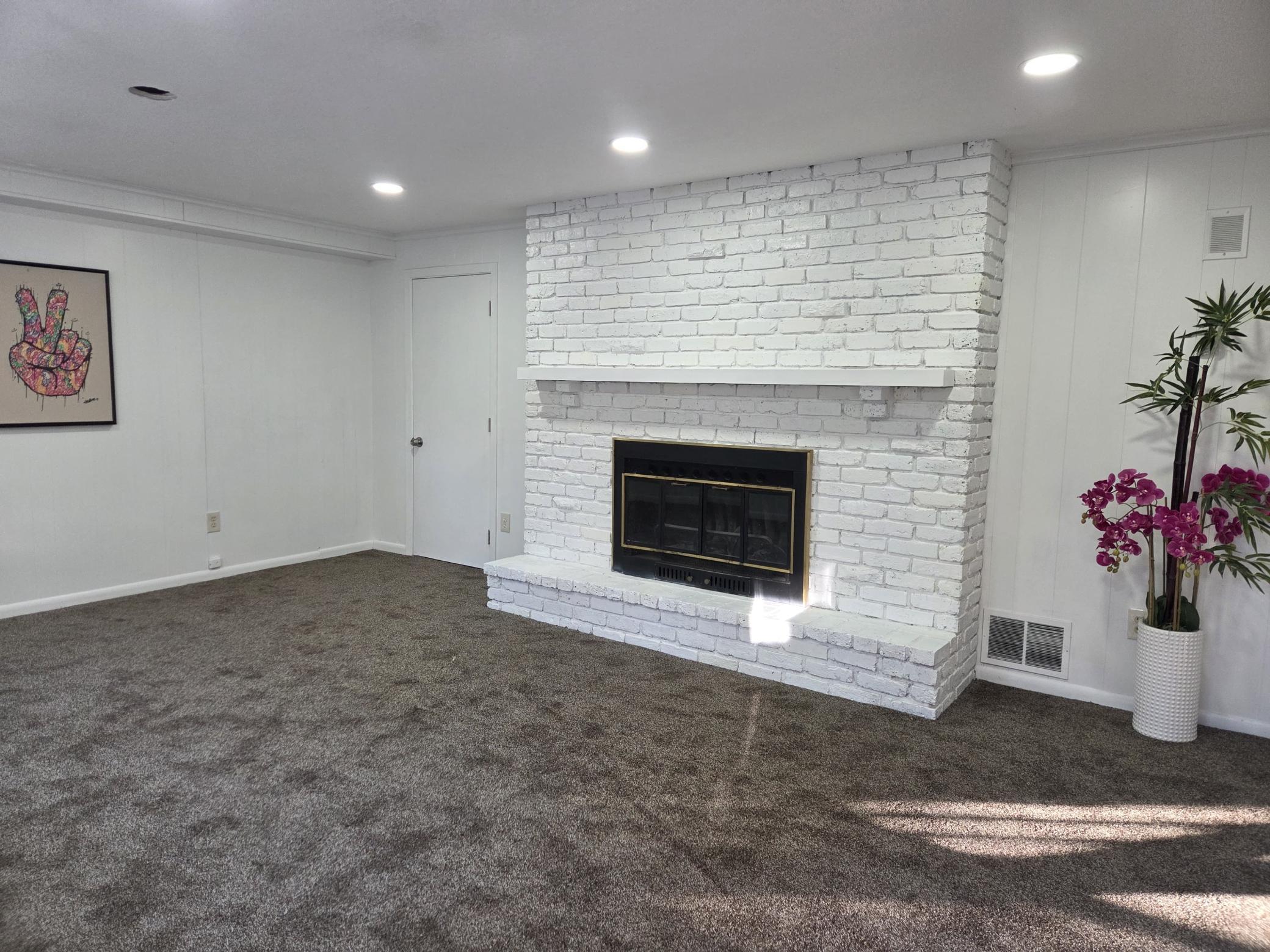 View of Residential at 1036 Woodlynn Avenue, Roseville MN 55113, Roseville (23 of 33) - Mike Wilen | Minnesota Team Real Estate