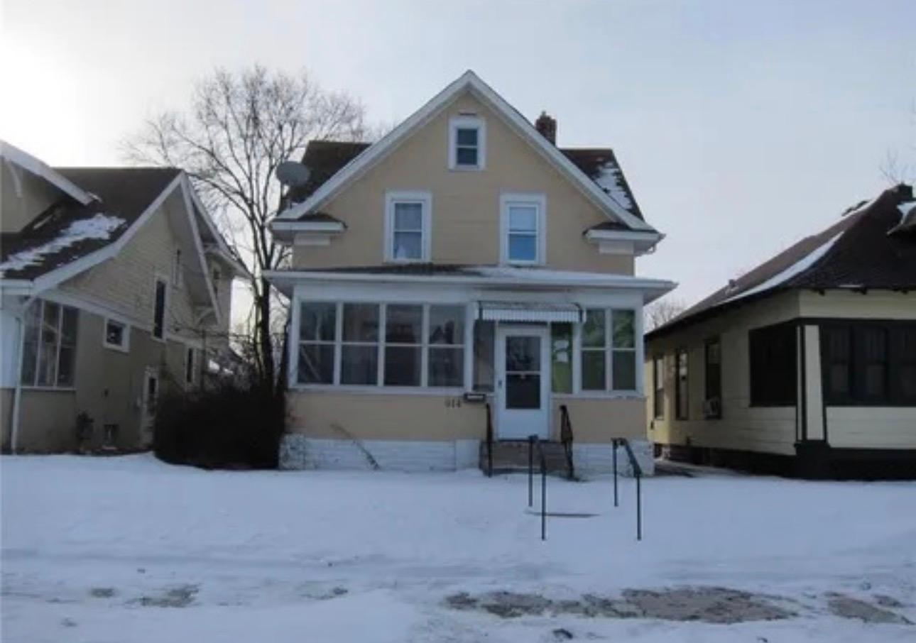 View of Single Family at 914 Fuller Avenue, Saint Paul - Mike Wilen | Minnesota Team Real Estate