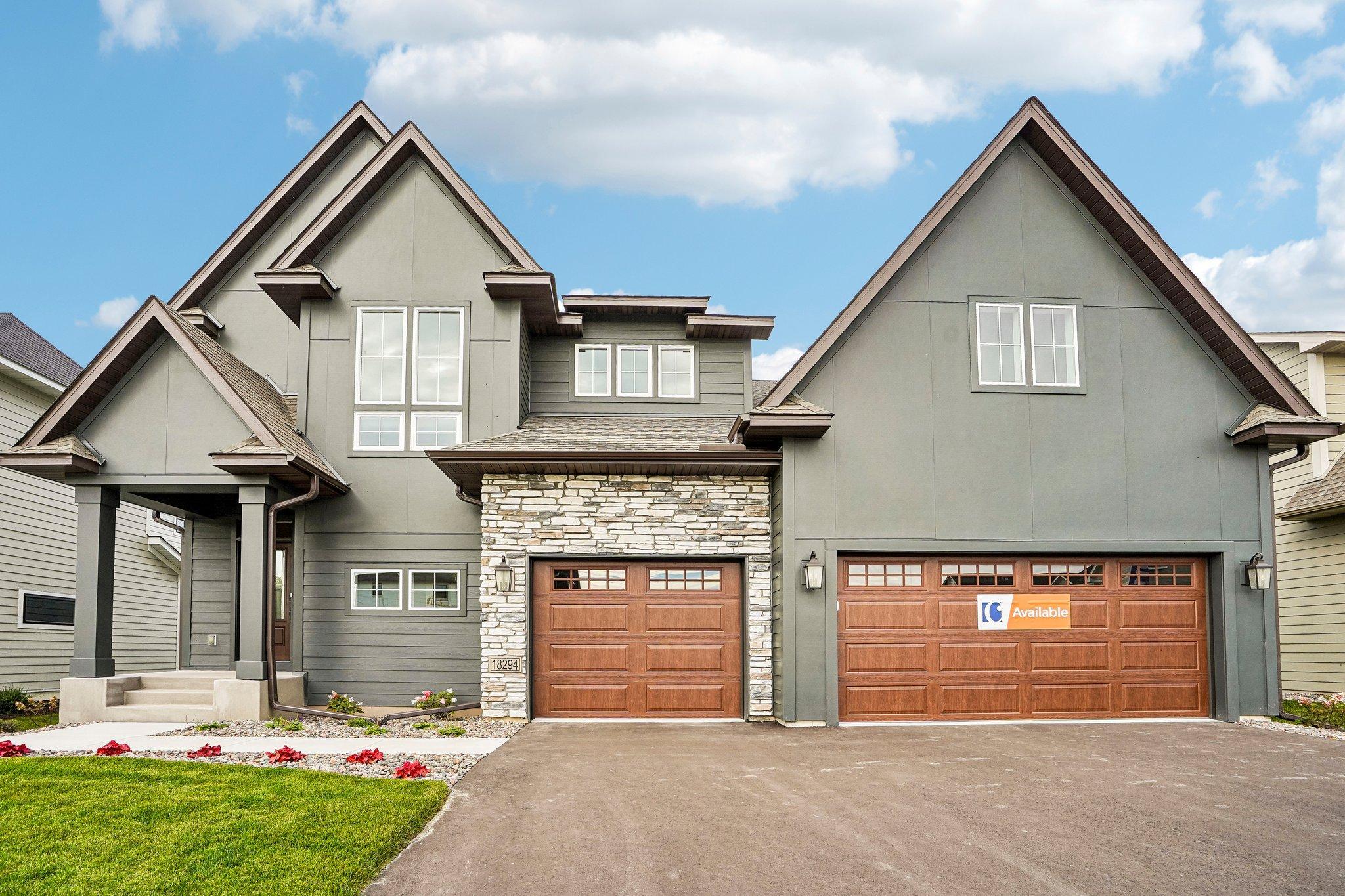 18294 104th Avenue - for sale property at $1,025,000
