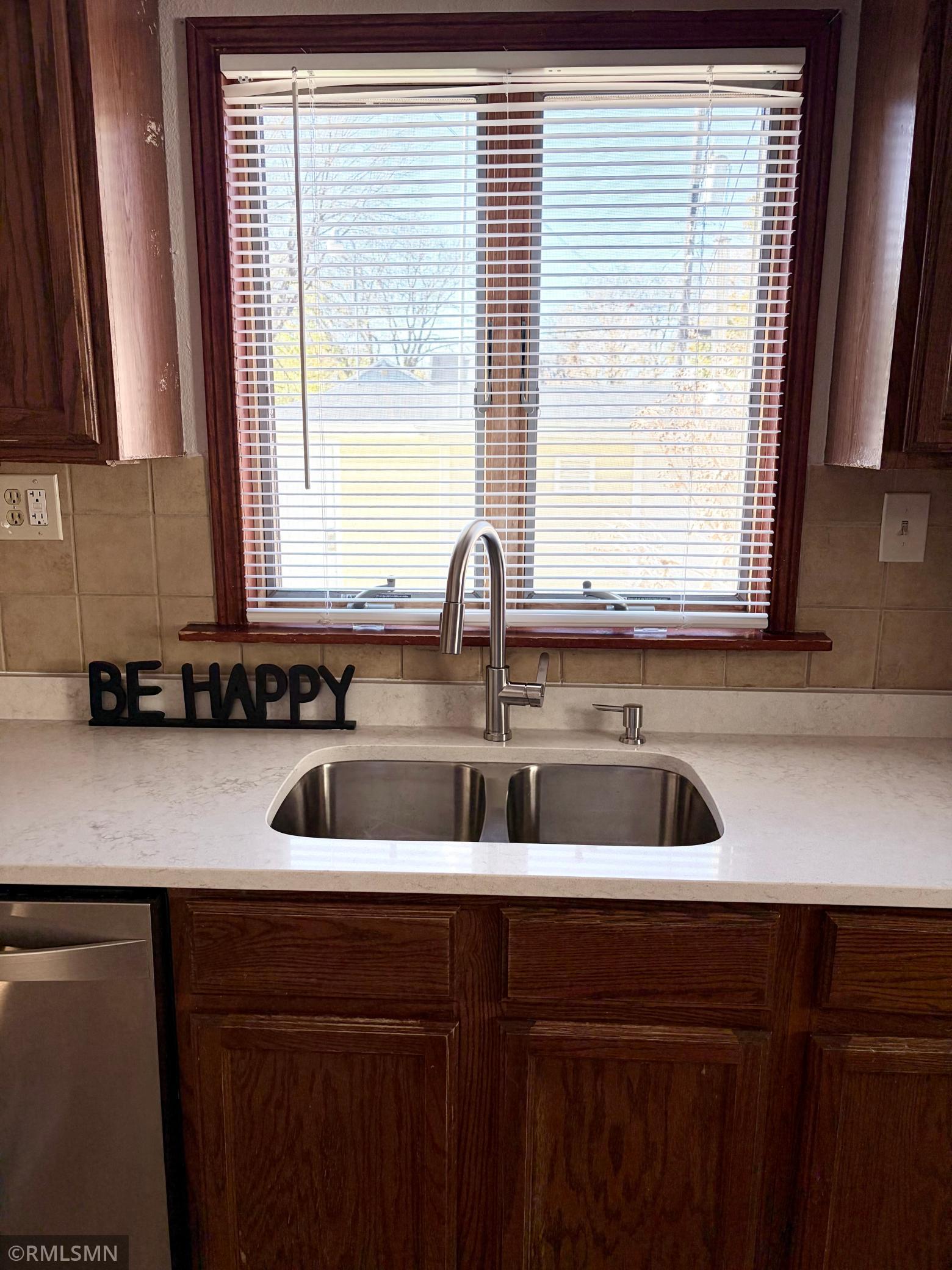 View of Residential at 3101 Newton Avenue, Minneapolis MN 55411, Minneapolis (12 of 24) - Mike Wilen | Minnesota Team Real Estate