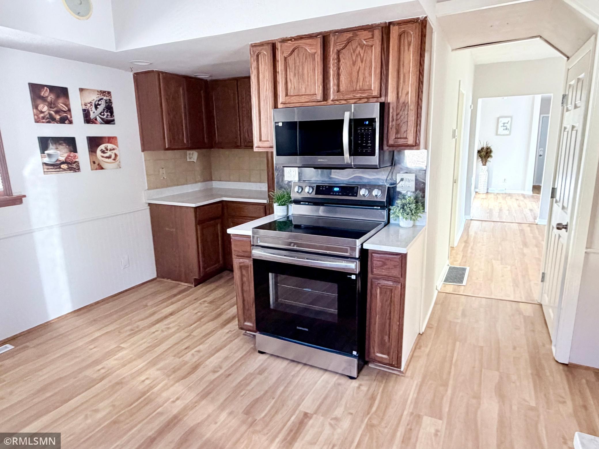 View of Residential at 3101 Newton Avenue, Minneapolis MN 55411, Minneapolis (19 of 24) - Mike Wilen | Minnesota Team Real Estate