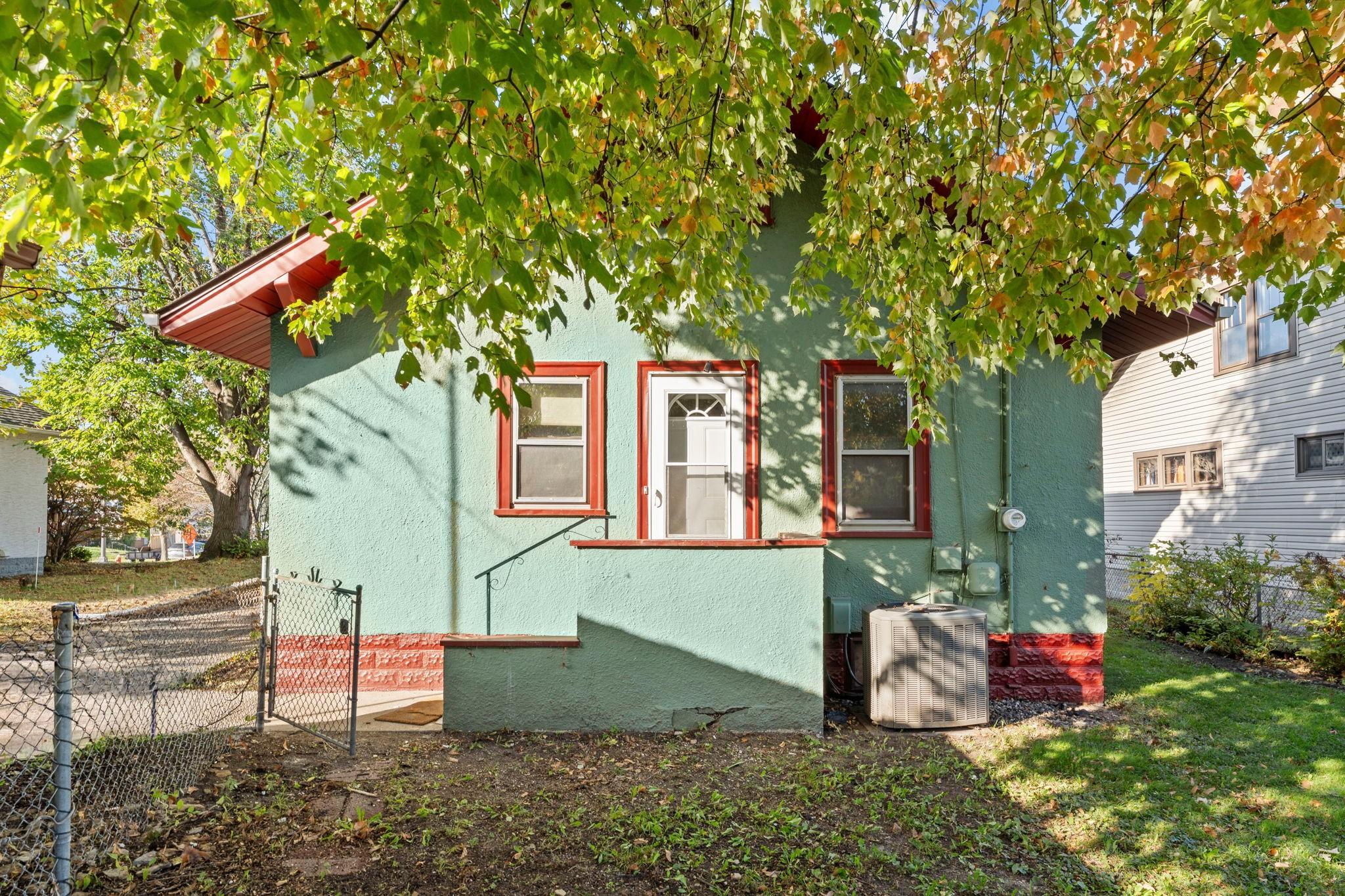 View of Residential at 704 White Bear Avenue, Saint Paul MN 55106, Saint Paul (39 of 45) - Mike Wilen | Minnesota Team Real Estate