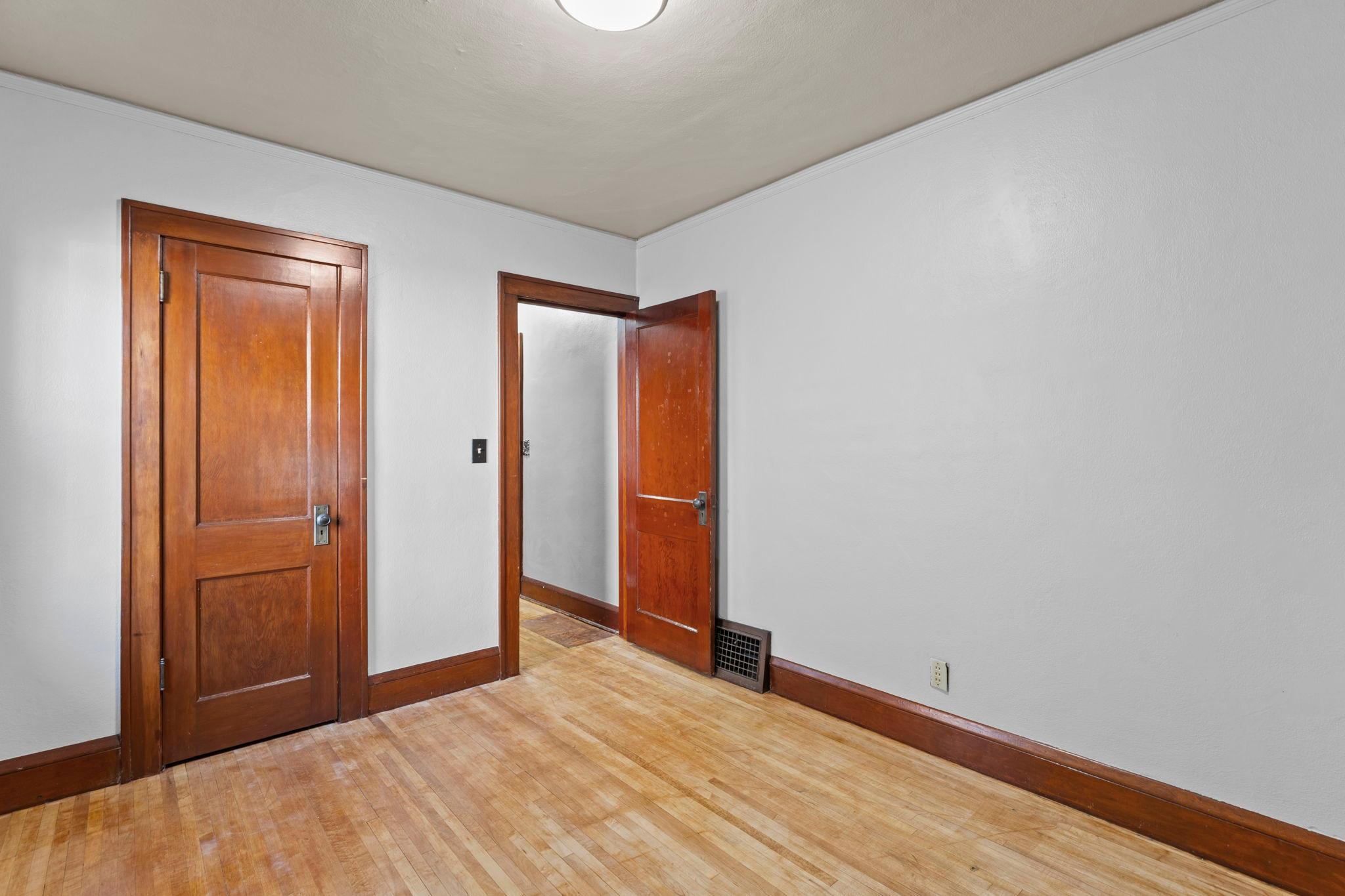 View of Residential at 704 White Bear Avenue, Saint Paul MN 55106, Saint Paul (23 of 45) - Mike Wilen | Minnesota Team Real Estate