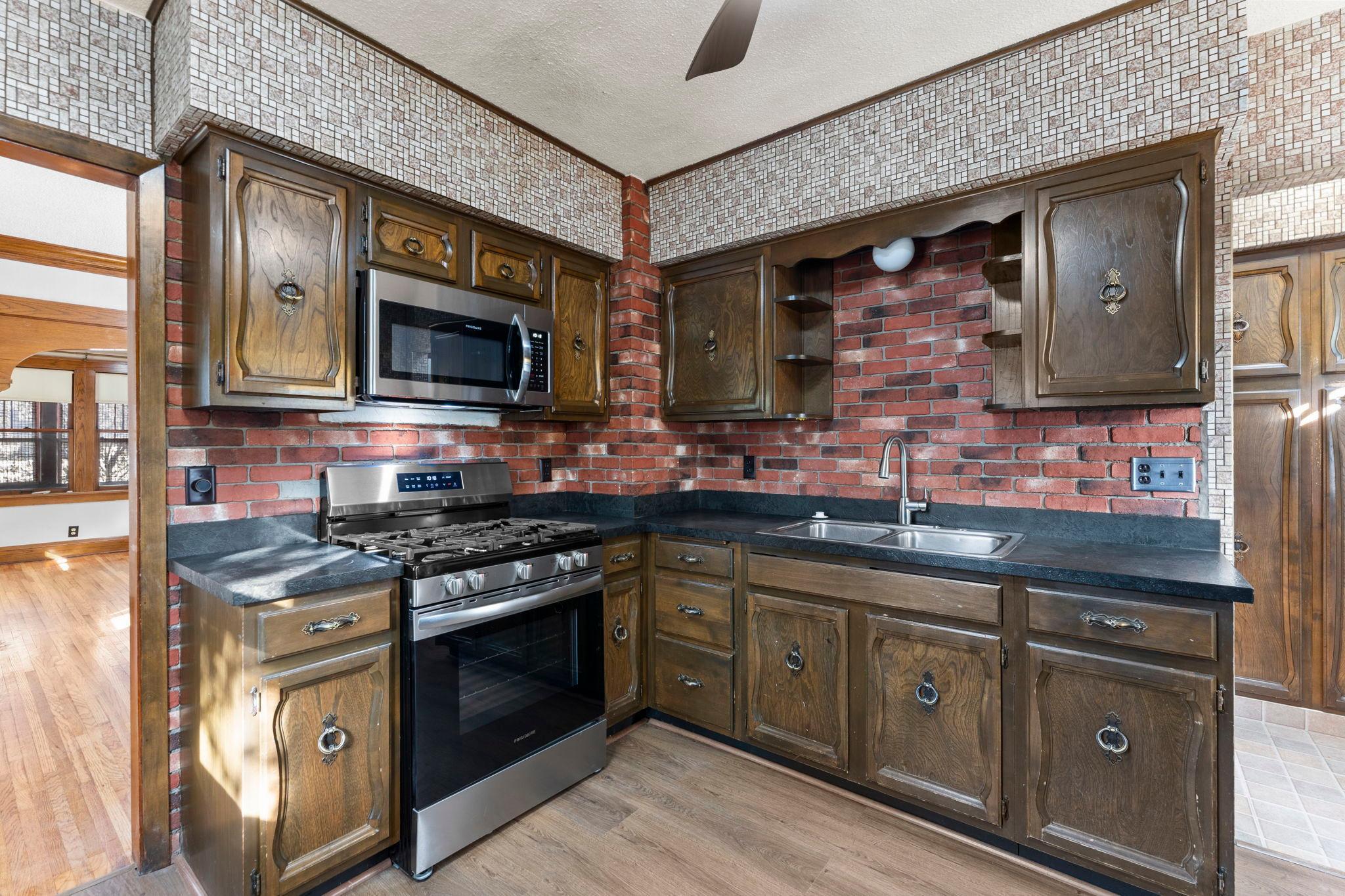 View of Residential at 704 White Bear Avenue, Saint Paul MN 55106, Saint Paul (19 of 45) - Mike Wilen | Minnesota Team Real Estate