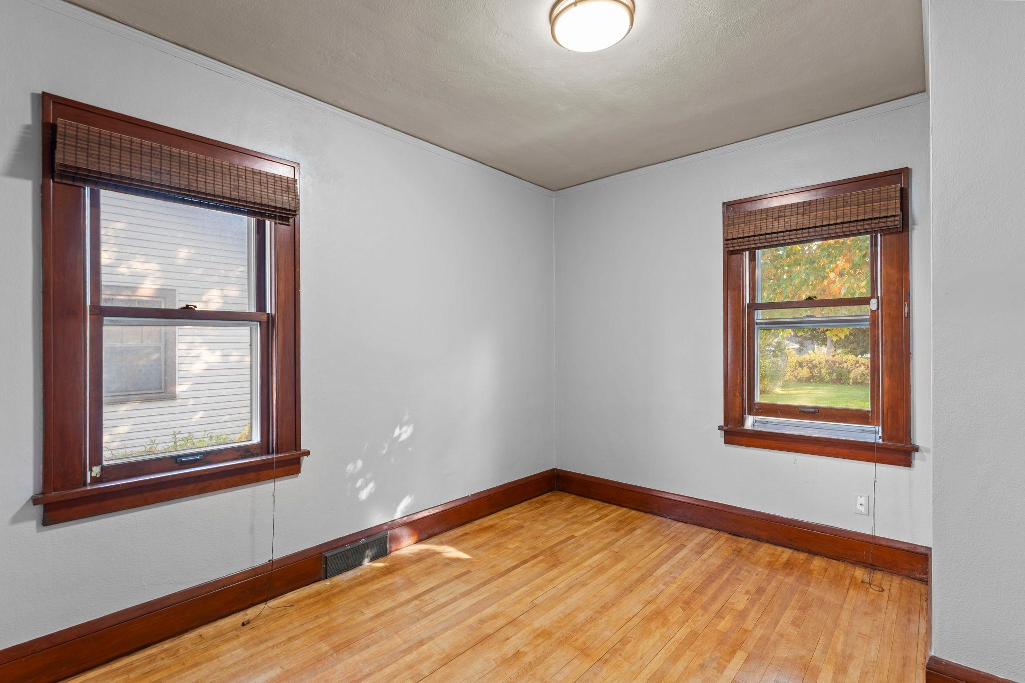 View of Residential at 704 White Bear Avenue, Saint Paul MN 55106, Saint Paul (17 of 45) - Mike Wilen | Minnesota Team Real Estate