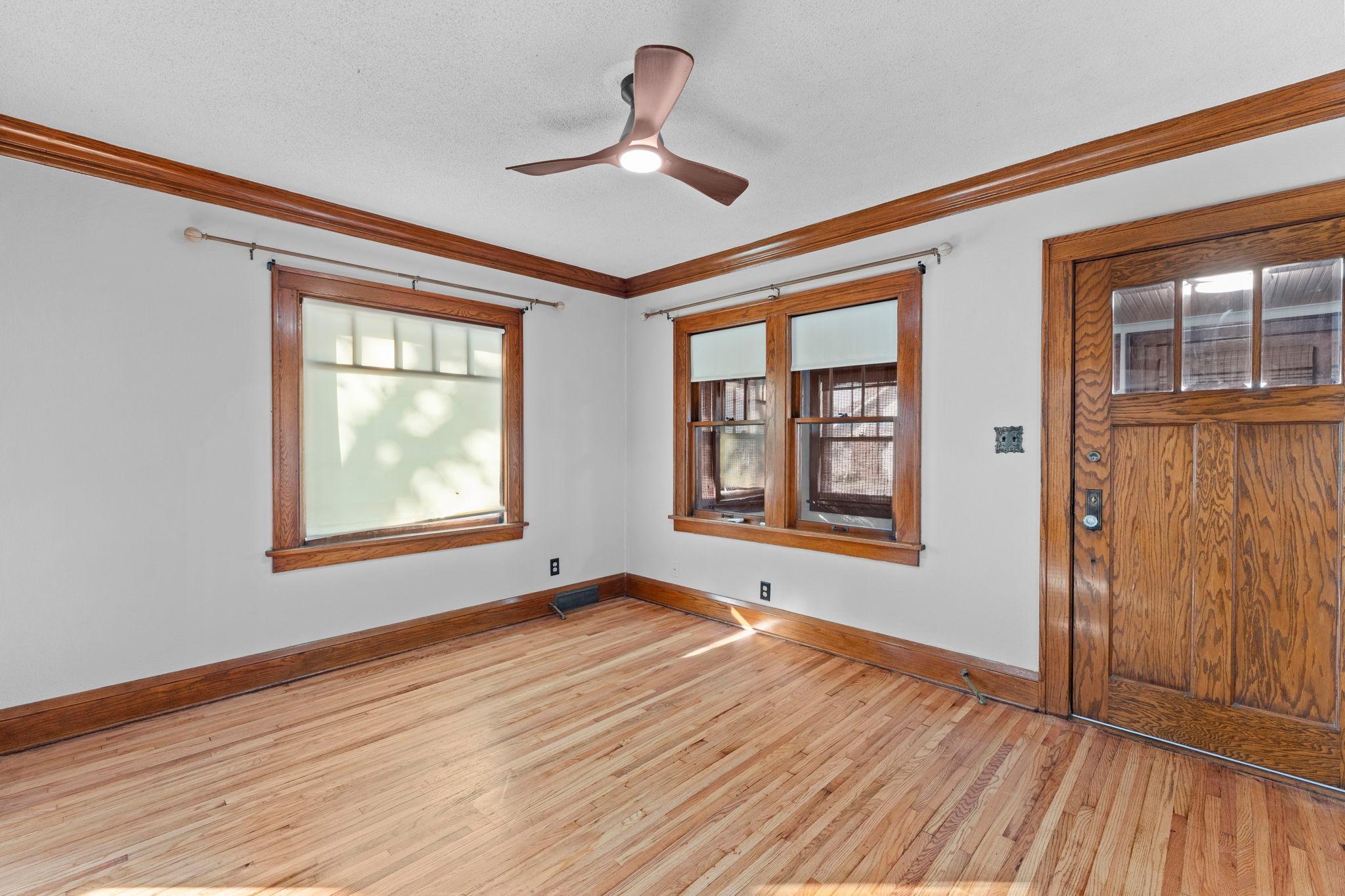 View of Residential at 704 White Bear Avenue, Saint Paul MN 55106, Saint Paul (9 of 45) - Mike Wilen | Minnesota Team Real Estate