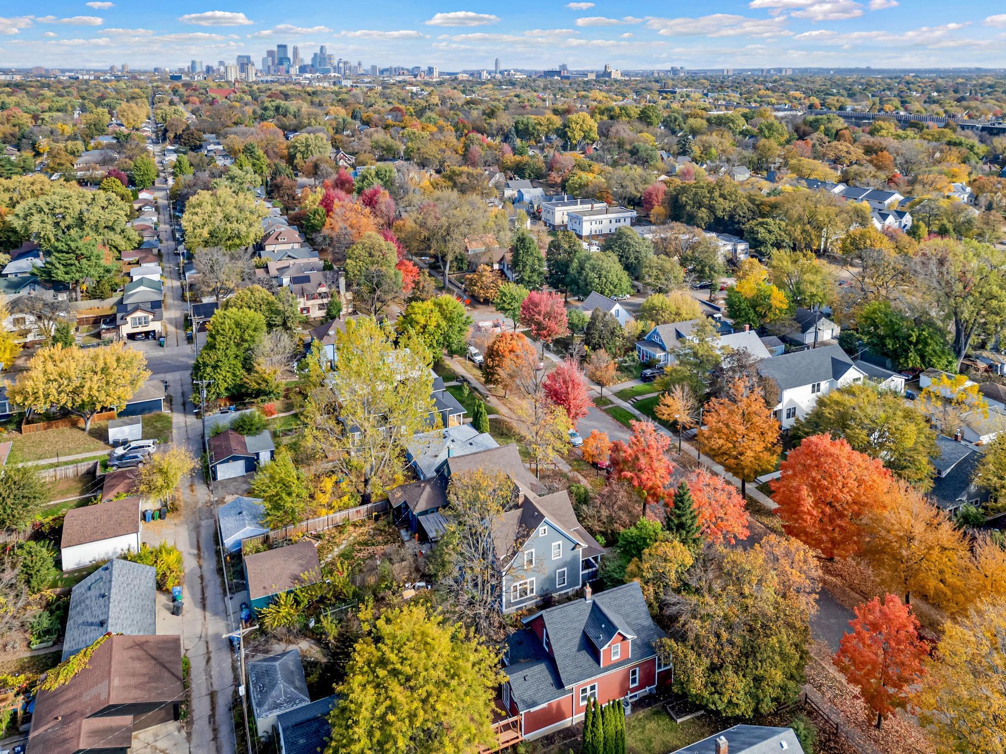View of Residential at 4326 Pleasant Avenue, Minneapolis MN 55409, Minneapolis (3 of 40) - Mike Wilen | Minnesota Team Real Estate