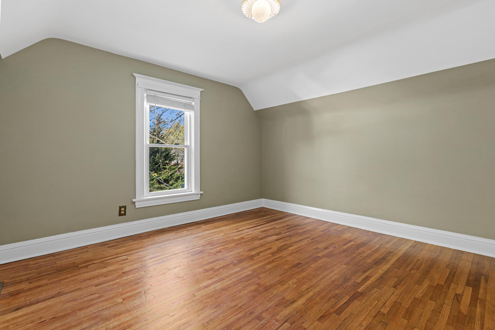 View of Residential at 4326 Pleasant Avenue, Minneapolis MN 55409, Minneapolis (21 of 40) - Mike Wilen | Minnesota Team Real Estate