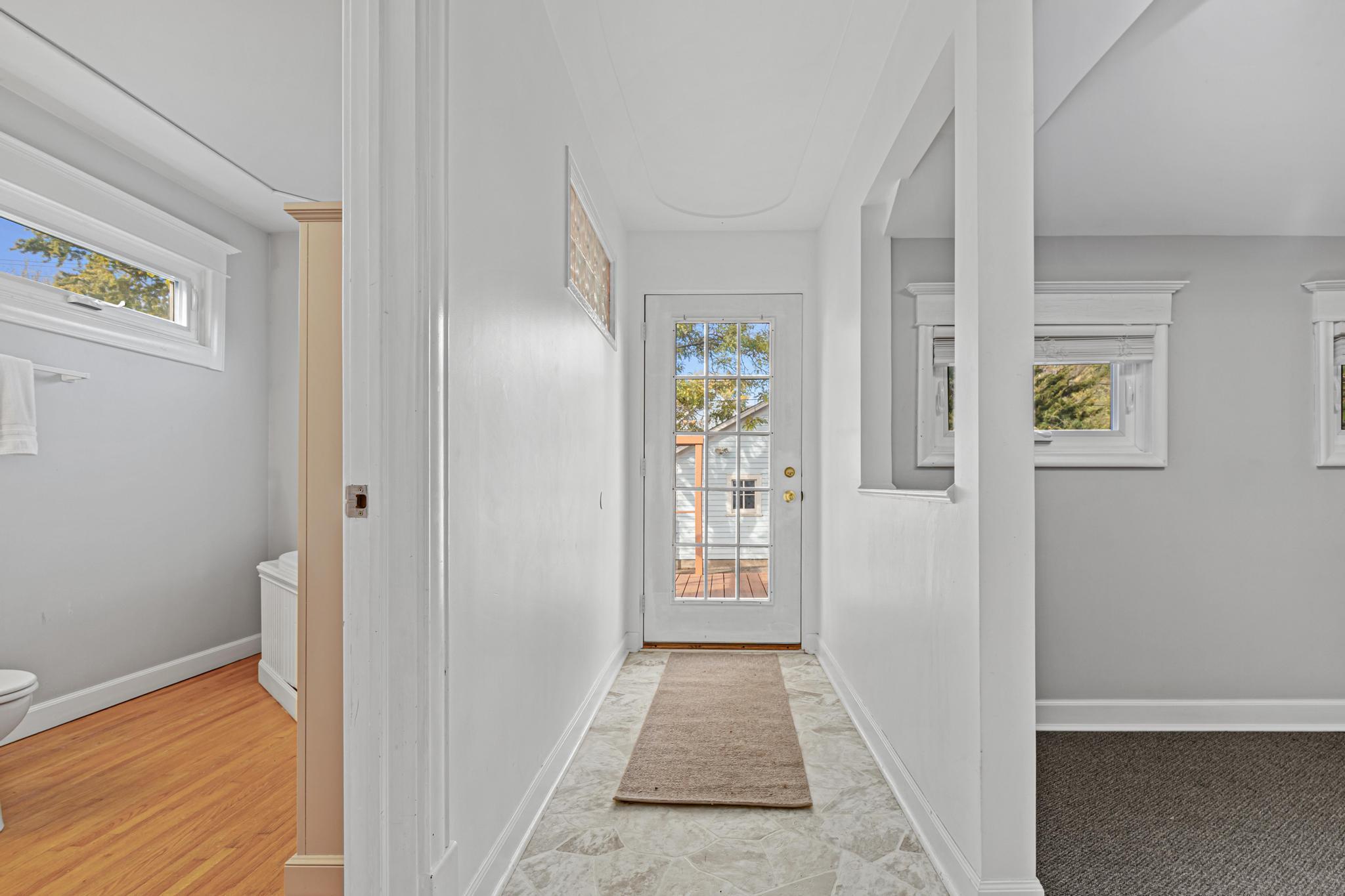 View of Residential at 4326 Pleasant Avenue, Minneapolis MN 55409, Minneapolis (18 of 40) - Mike Wilen | Minnesota Team Real Estate