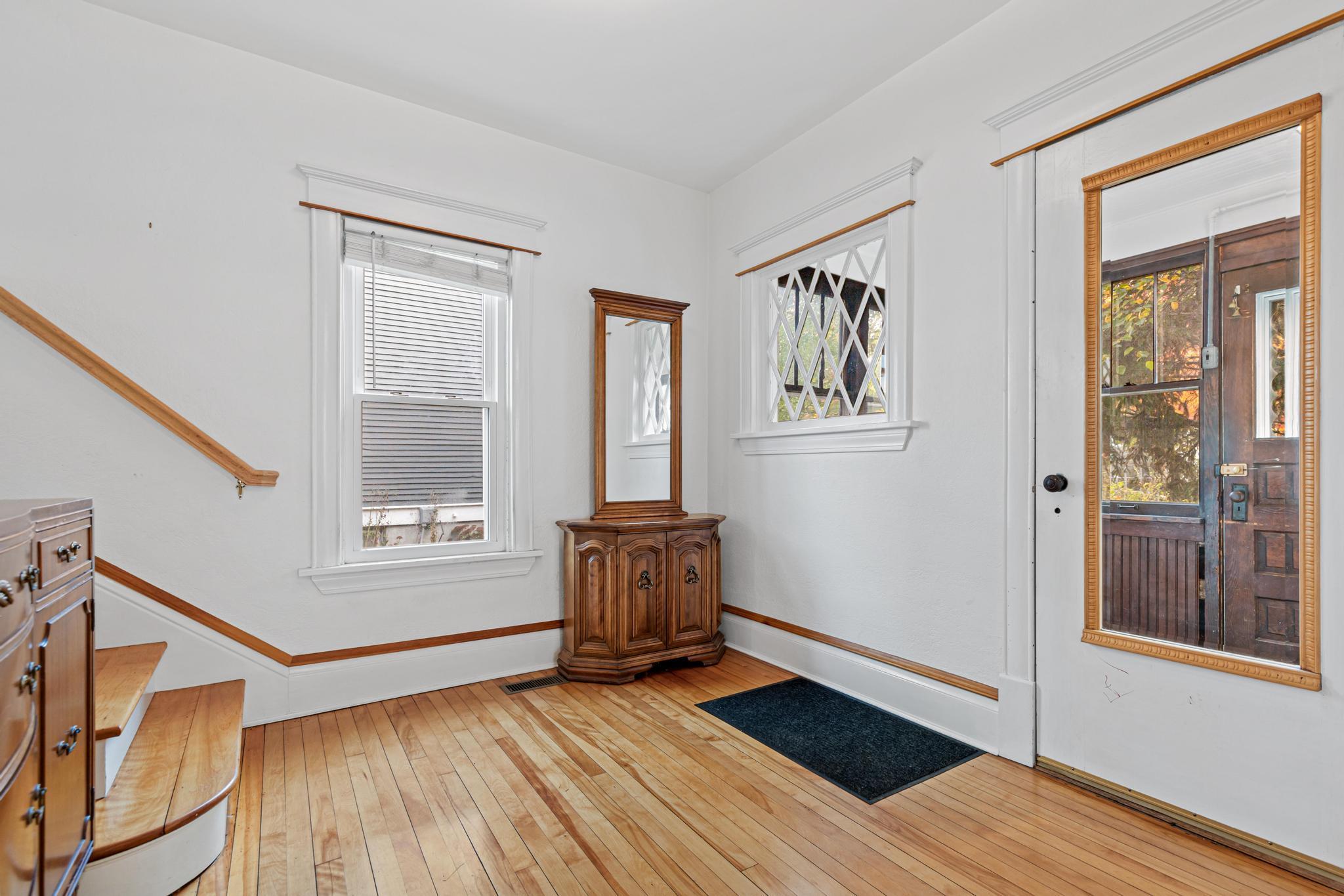 View of Residential at 4326 Pleasant Avenue, Minneapolis MN 55409, Minneapolis (7 of 40) - Mike Wilen | Minnesota Team Real Estate
