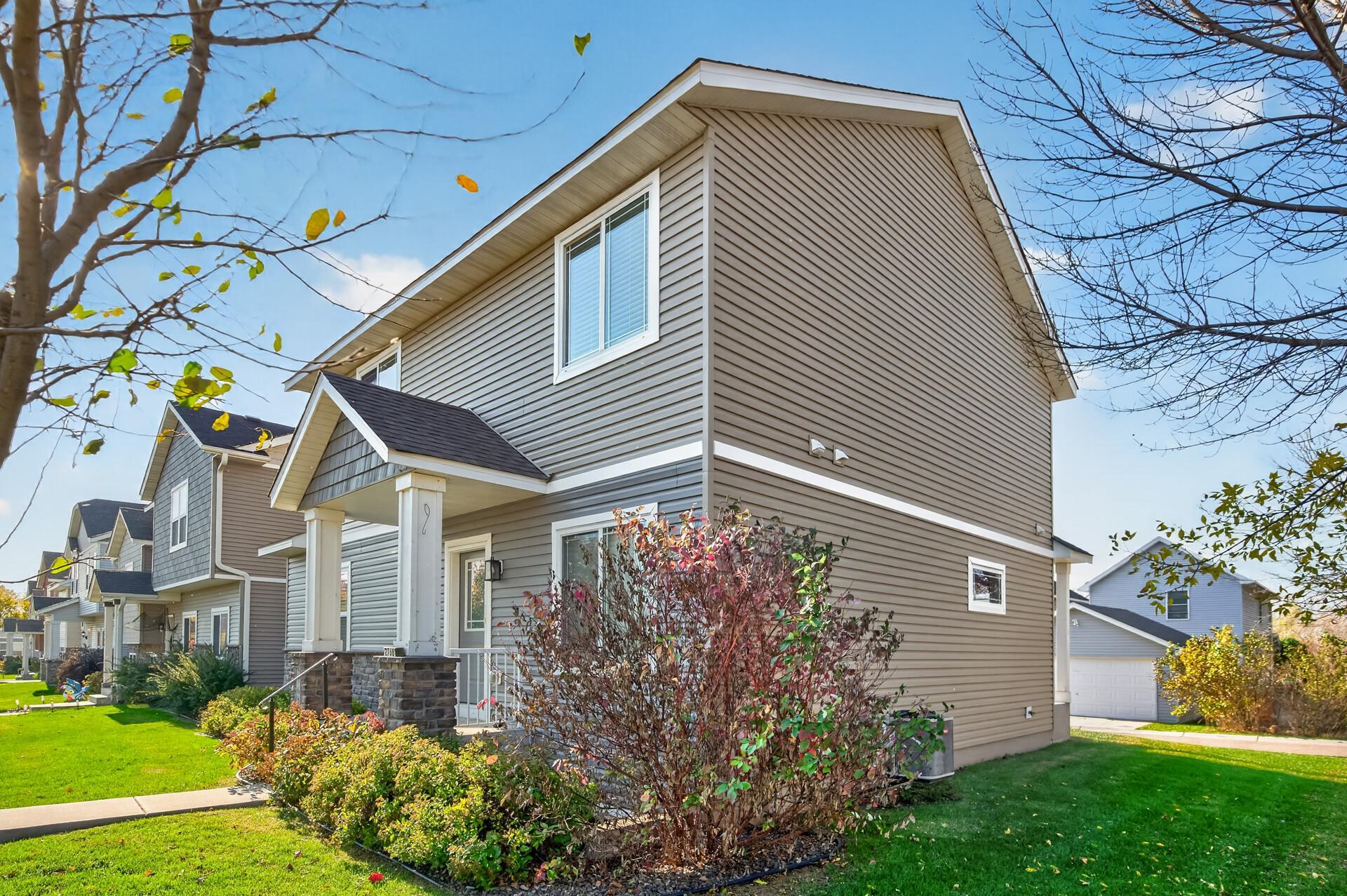 View of Residential at 2768 Clover Ridge Drive, Chaska MN 55318, Chaska (7 of 23) - Mike Wilen | Minnesota Team Real Estate
