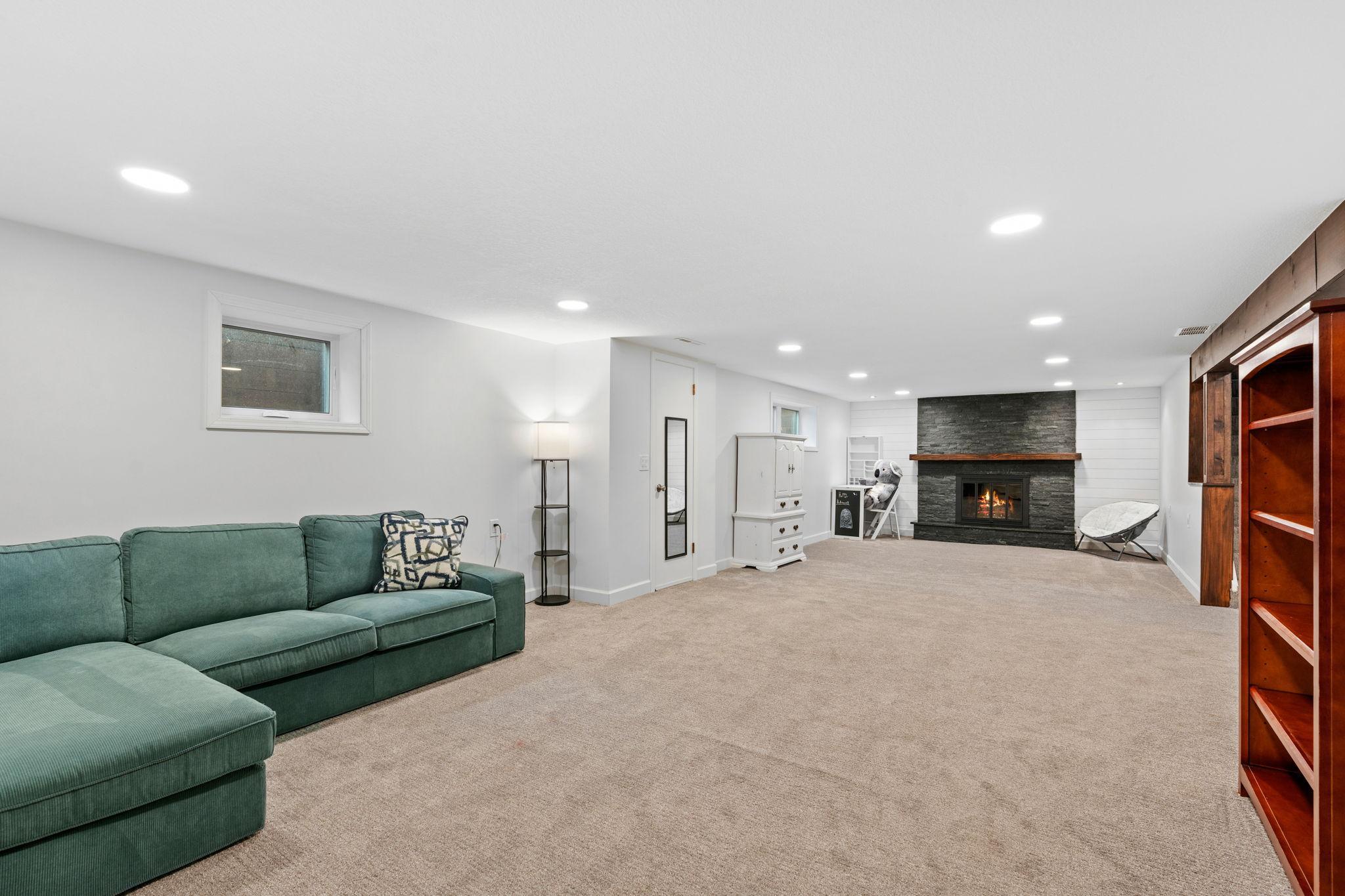 View of Residential at 5321 Thotland Road, Golden Valley MN 55422, Golden Valley (23 of 40) - Mike Wilen | Minnesota Team Real Estate