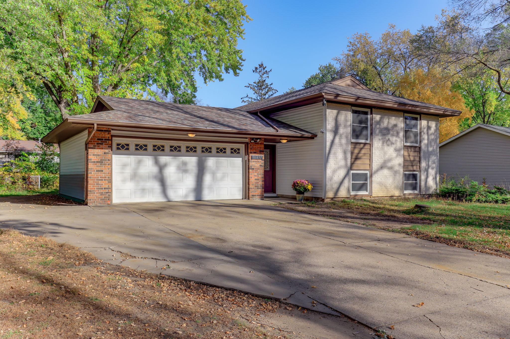 View of Residential at 10857 Hollywood Boulevard, Coon Rapids MN 55433, Coon Rapids (2 of 47) - Mike Wilen | Minnesota Team Real Estate