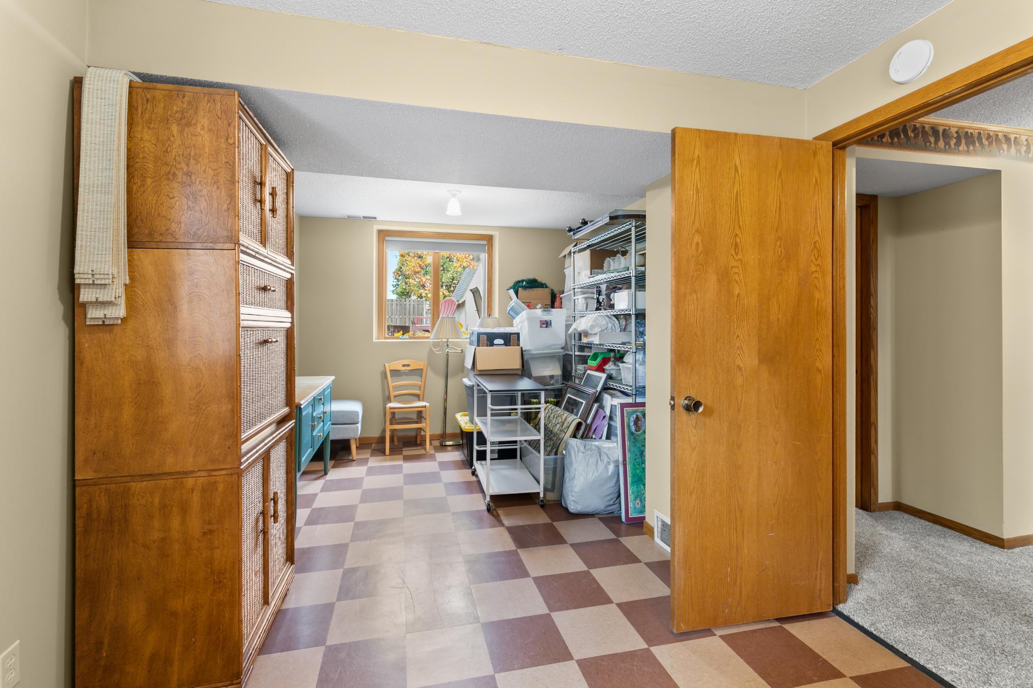View of Residential at 555 Oak Drive, Vadnais Heights MN 55127, Vadnais Heights (40 of 47) - Mike Wilen | Minnesota Team Real Estate