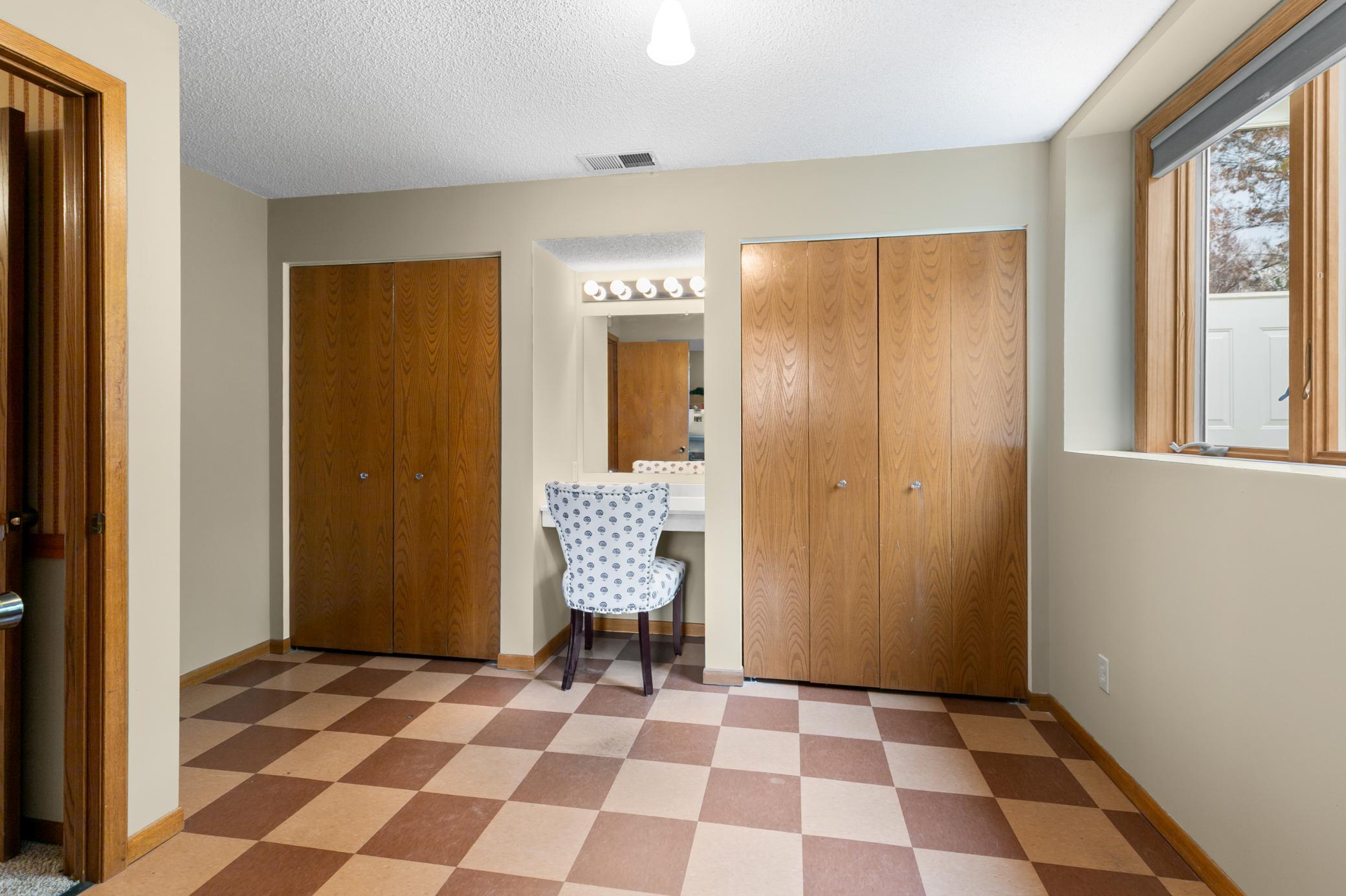 View of Residential at 555 Oak Drive, Vadnais Heights MN 55127, Vadnais Heights (39 of 47) - Mike Wilen | Minnesota Team Real Estate