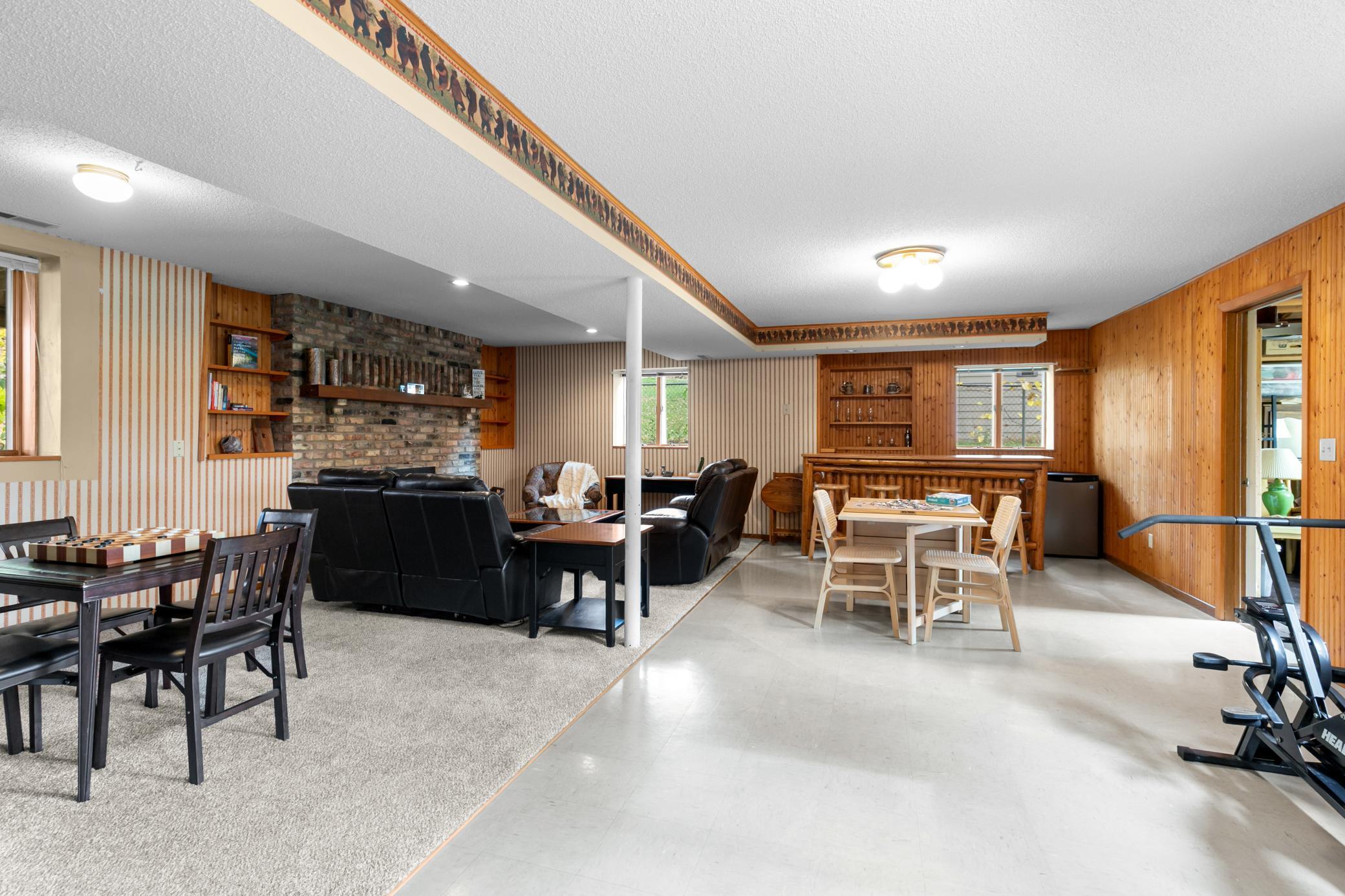 View of Residential at 555 Oak Drive, Vadnais Heights MN 55127, Vadnais Heights (35 of 47) - Mike Wilen | Minnesota Team Real Estate