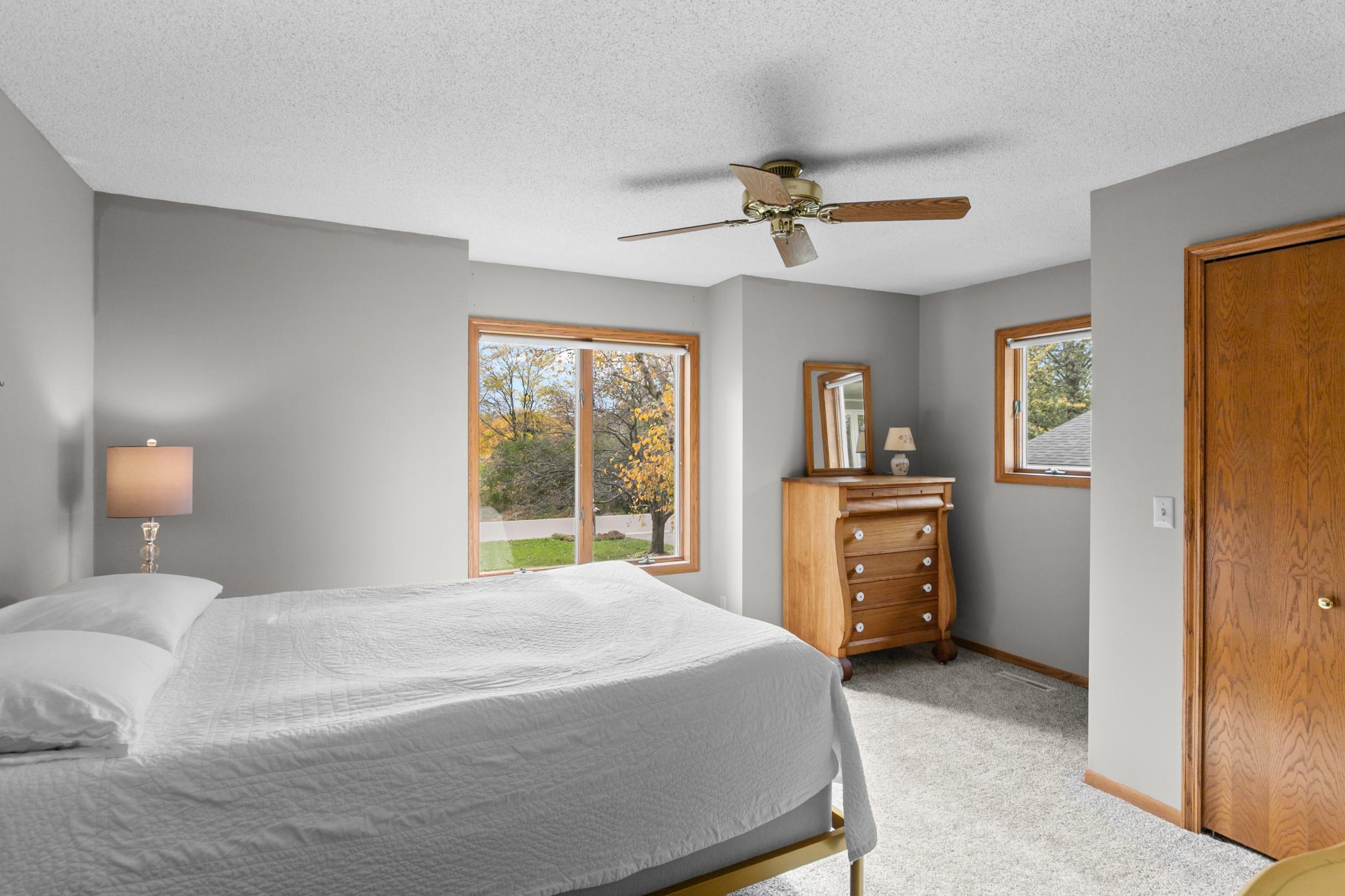 View of Residential at 555 Oak Drive, Vadnais Heights MN 55127, Vadnais Heights (27 of 47) - Mike Wilen | Minnesota Team Real Estate