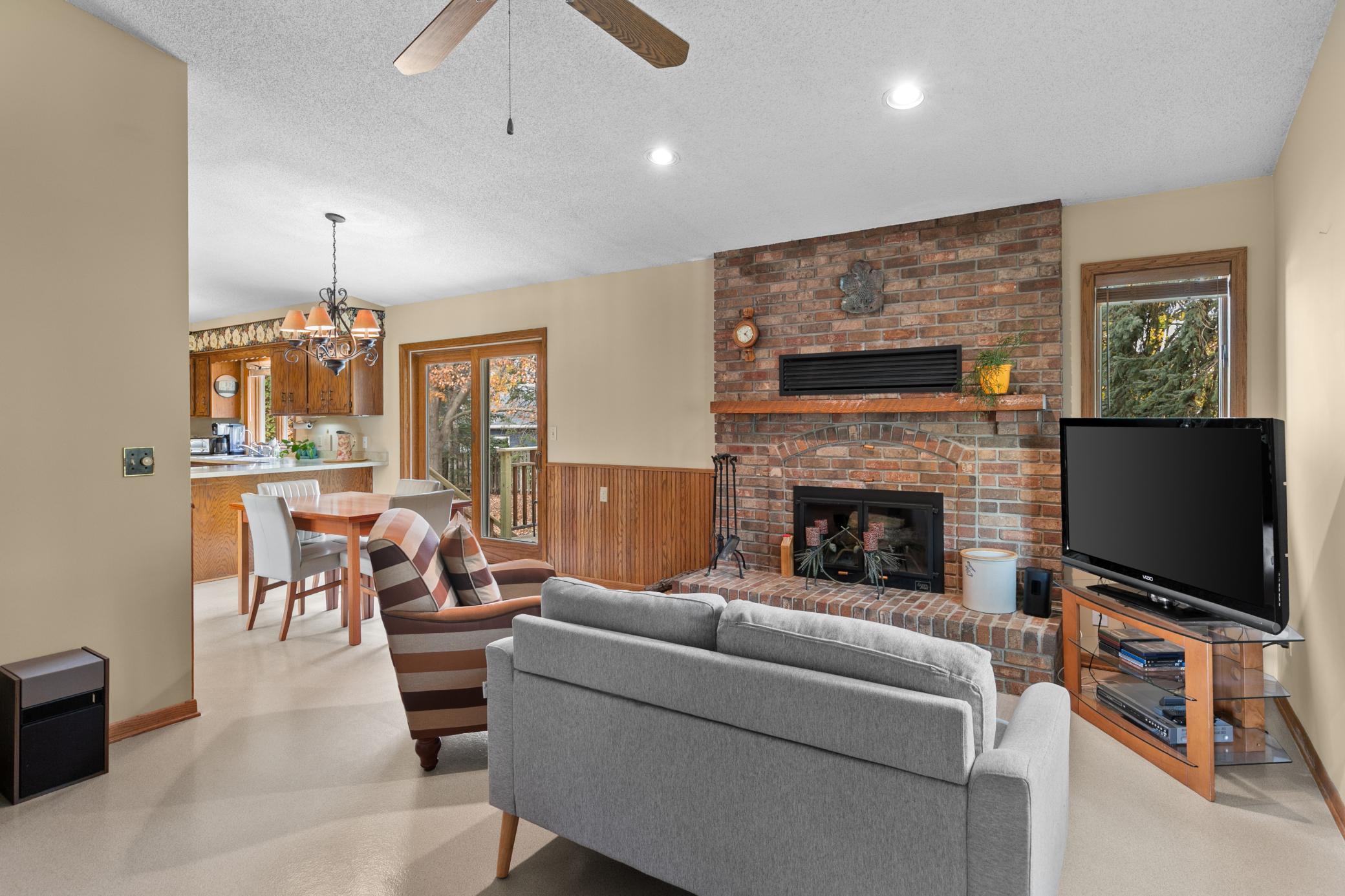 View of Residential at 555 Oak Drive, Vadnais Heights MN 55127, Vadnais Heights (25 of 47) - Mike Wilen | Minnesota Team Real Estate