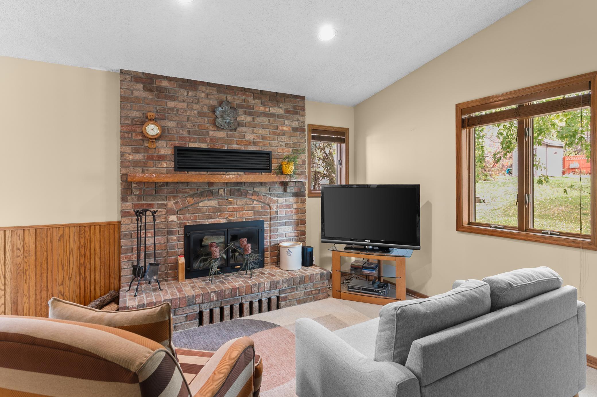 View of Residential at 555 Oak Drive, Vadnais Heights MN 55127, Vadnais Heights (24 of 47) - Mike Wilen | Minnesota Team Real Estate