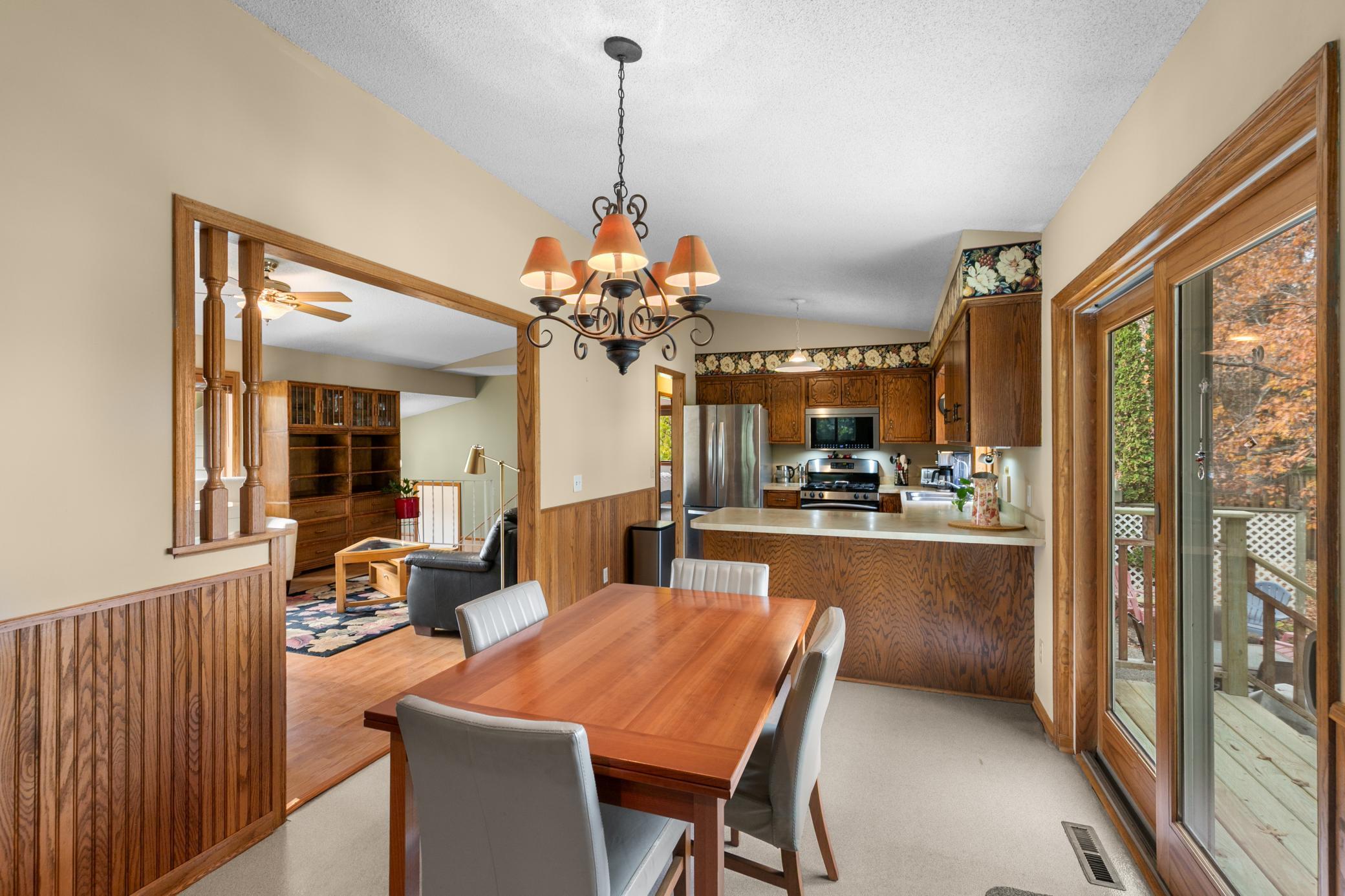 View of Residential at 555 Oak Drive, Vadnais Heights MN 55127, Vadnais Heights (22 of 47) - Mike Wilen | Minnesota Team Real Estate