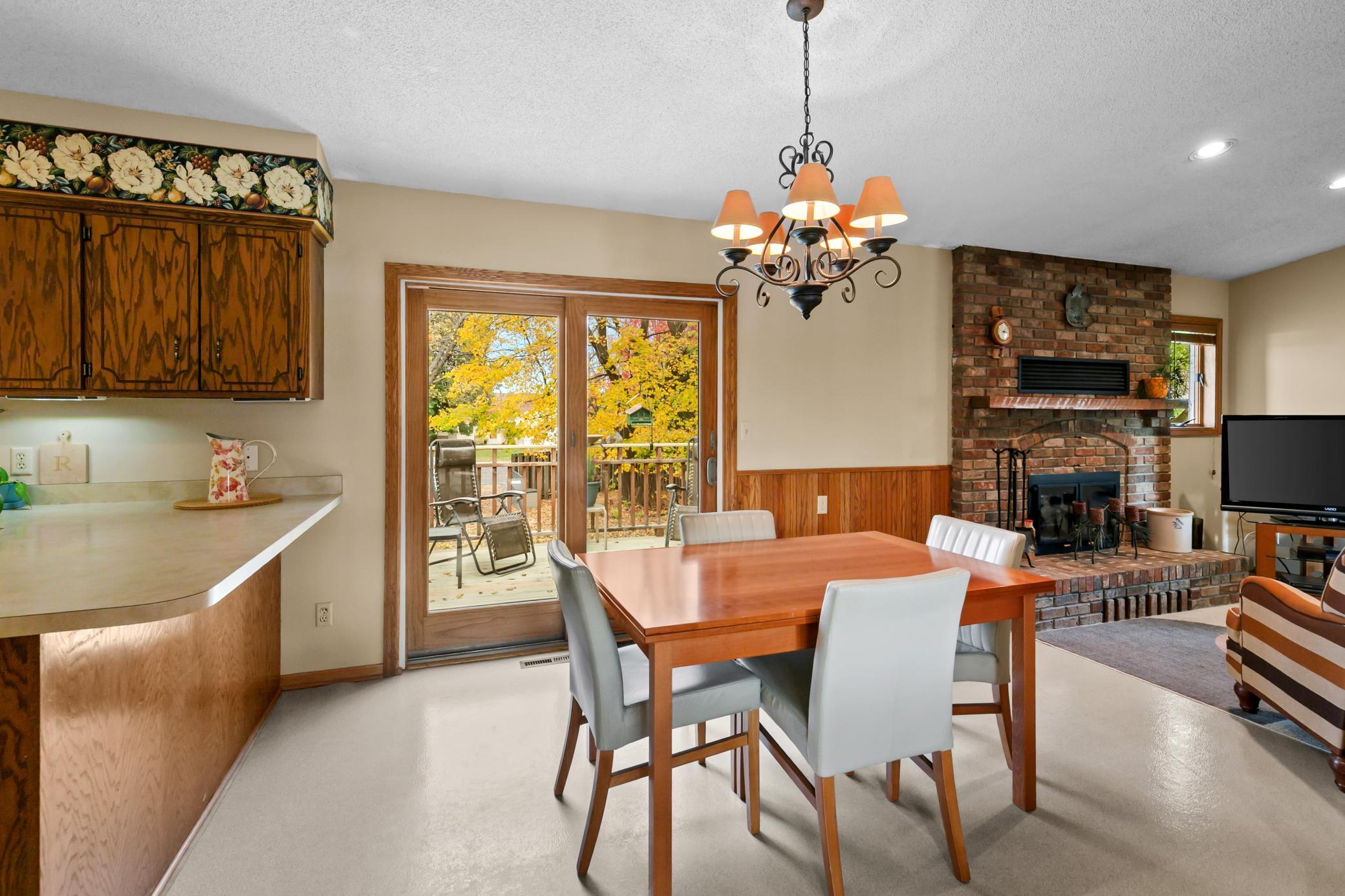 View of Residential at 555 Oak Drive, Vadnais Heights MN 55127, Vadnais Heights (18 of 47) - Mike Wilen | Minnesota Team Real Estate